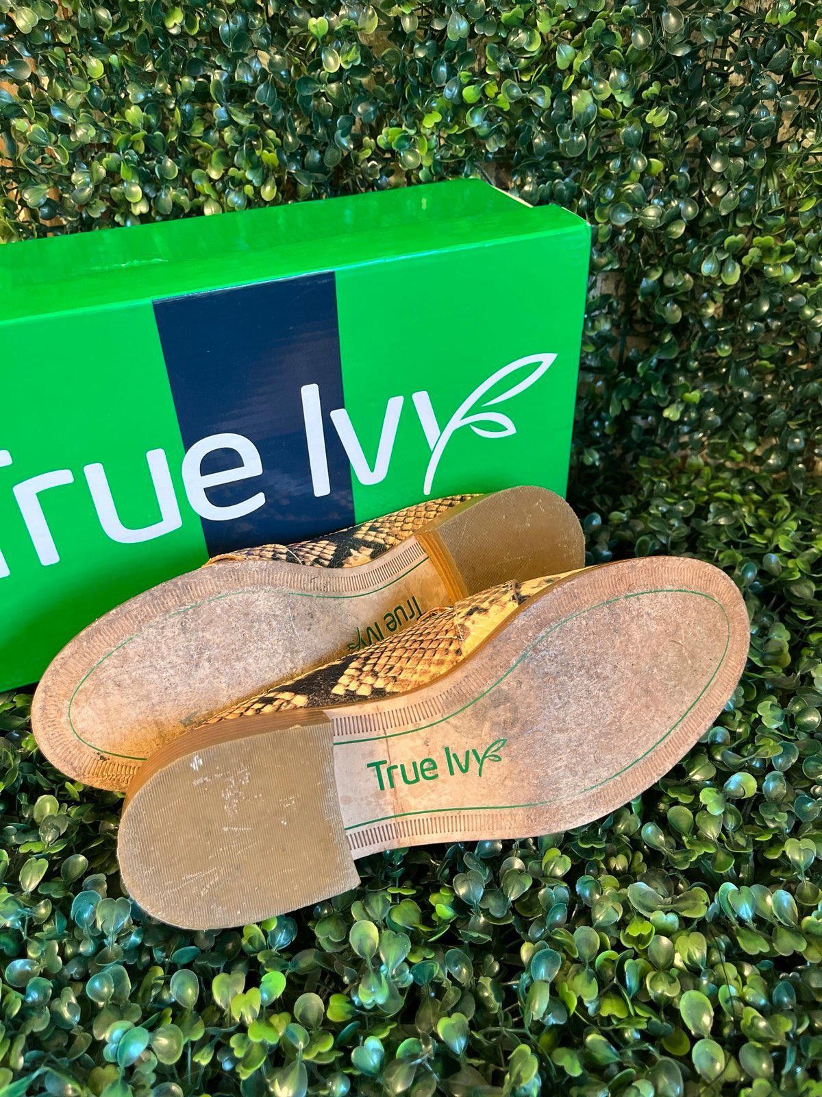 Designer True Ivy size 6.5 Addison Black and White Python Leather Size US 6.5 / IT 36.5 - 4 Thumbnail