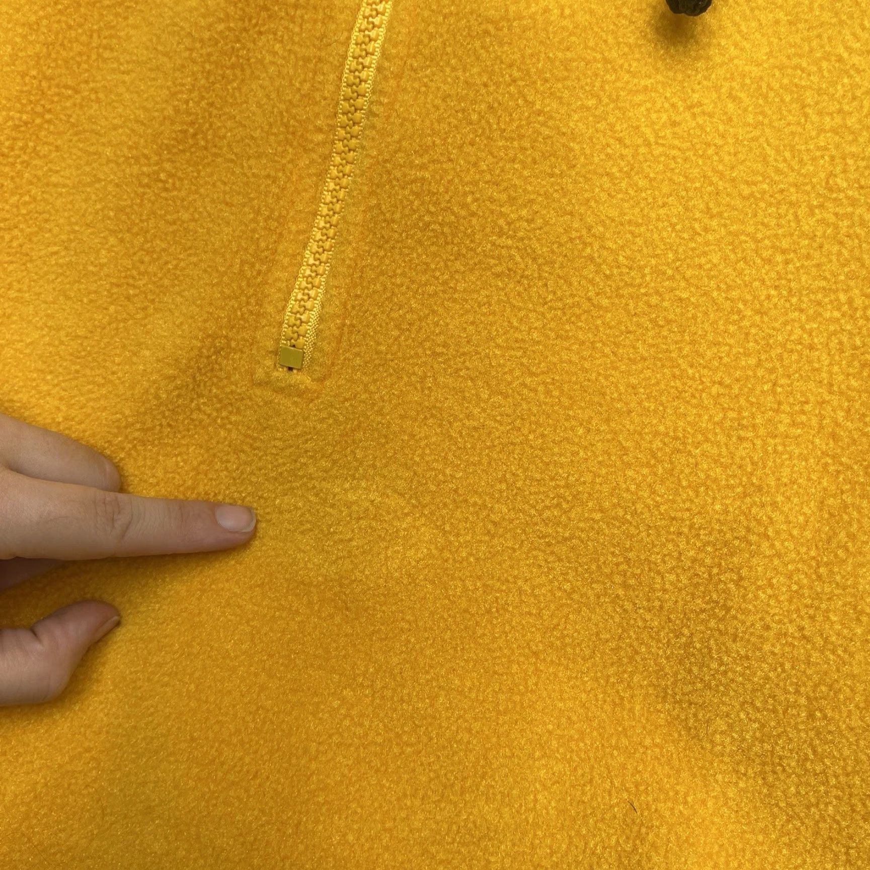 Vintage VINTAGE L.L. Bean Jacket Mens XL Yellow 1/4 Zip Fleece Pocket Hiking Polyester Solid Regular Long Sleeve Gender: Mens Size US XL / EU 56 / 4 - 5 Thumbnail