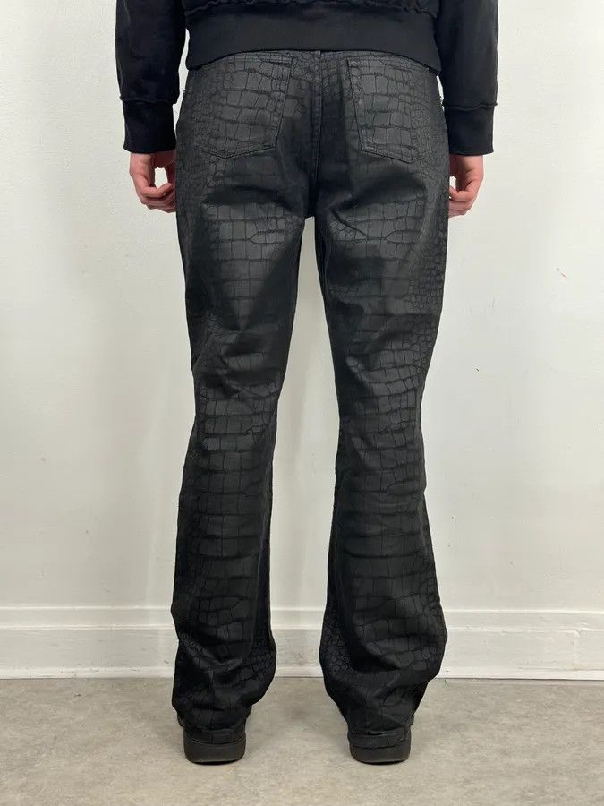 Roberto Cavalli AW2001 Roberto Cavalli Crocodile Effect Obscure Black Pants Size US 32 / EU 48 - 4 Thumbnail
