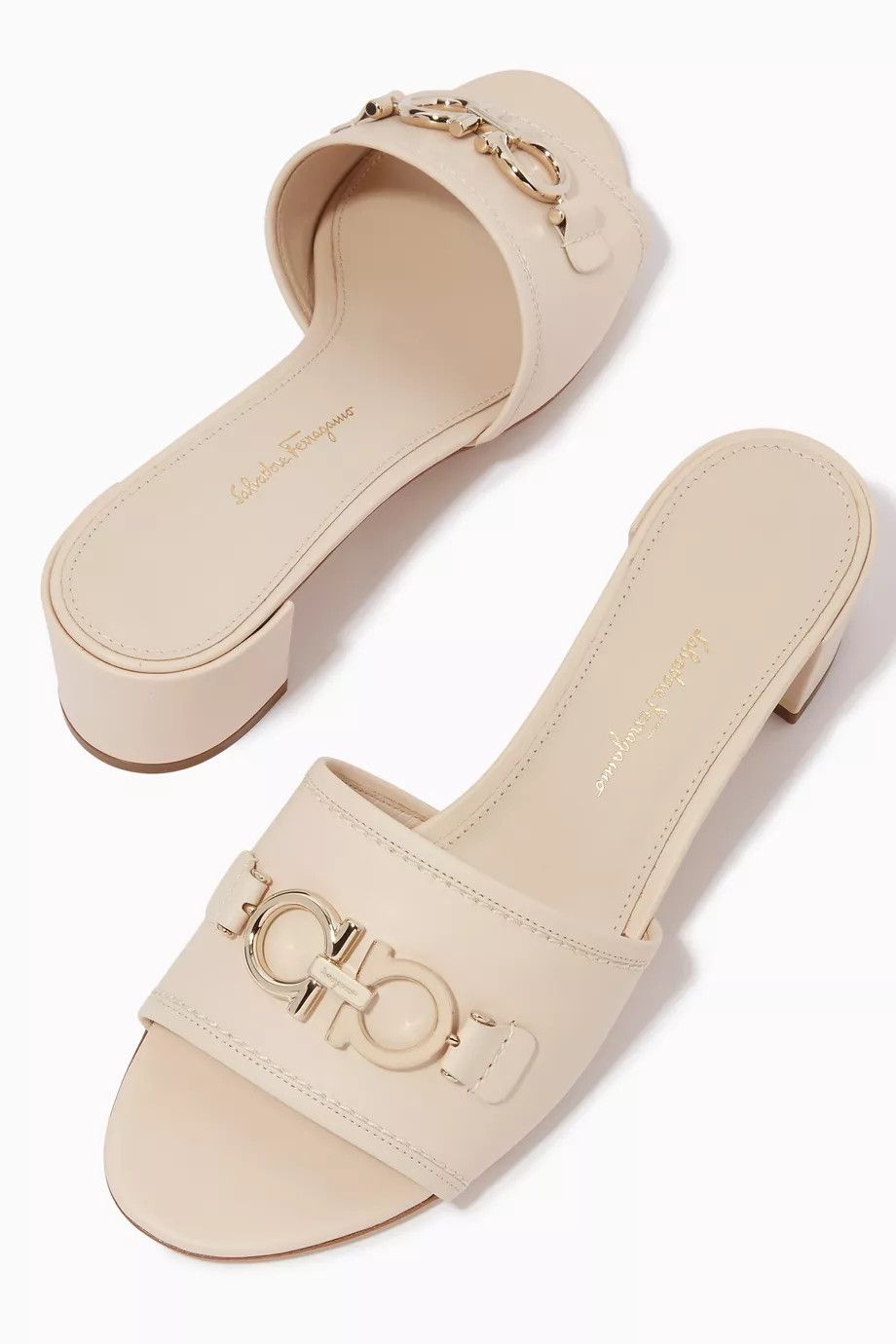 Salvatore Ferragamo o1y0426 Low Heel Mules in Beige Size US 5 / IT 35 - 4 Thumbnail