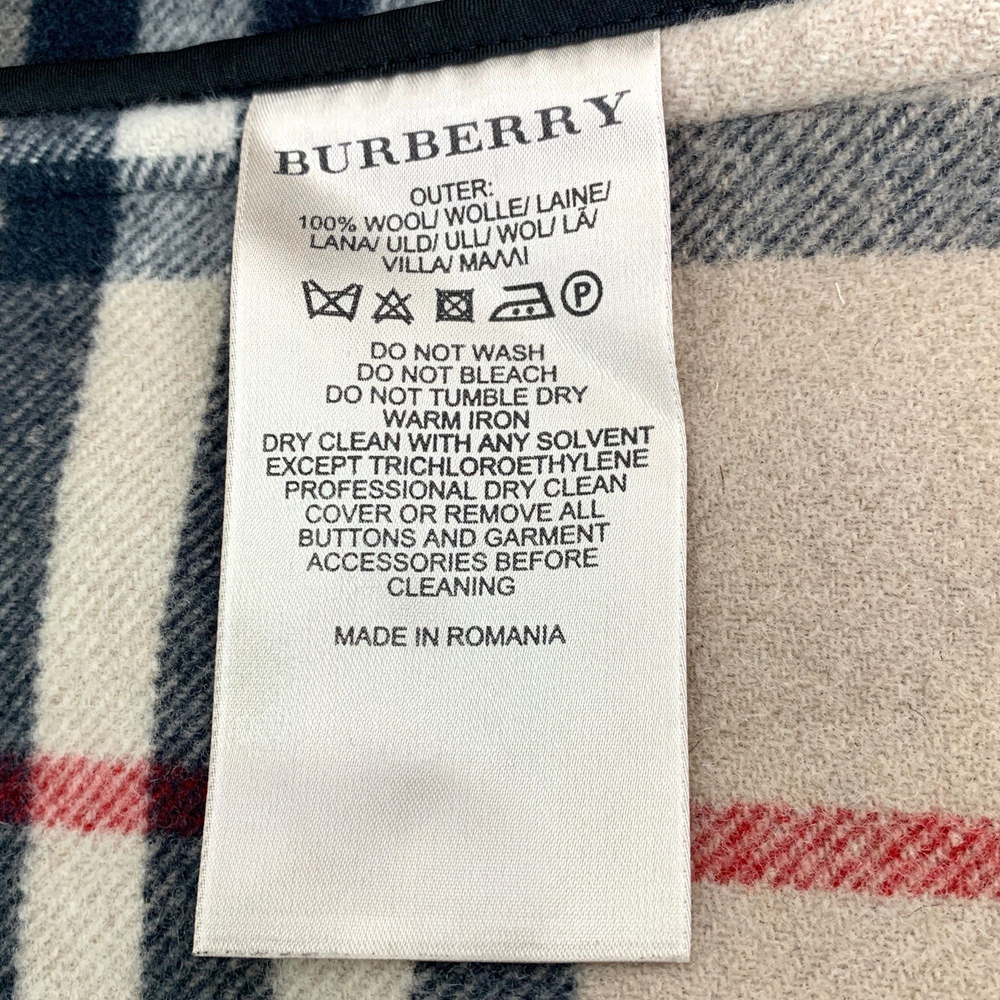 Burberry Burberry Black Wool Hooded Toggle Coat (Size XS) Size XS / US 0-2 / IT 36-38 - 4 Thumbnail