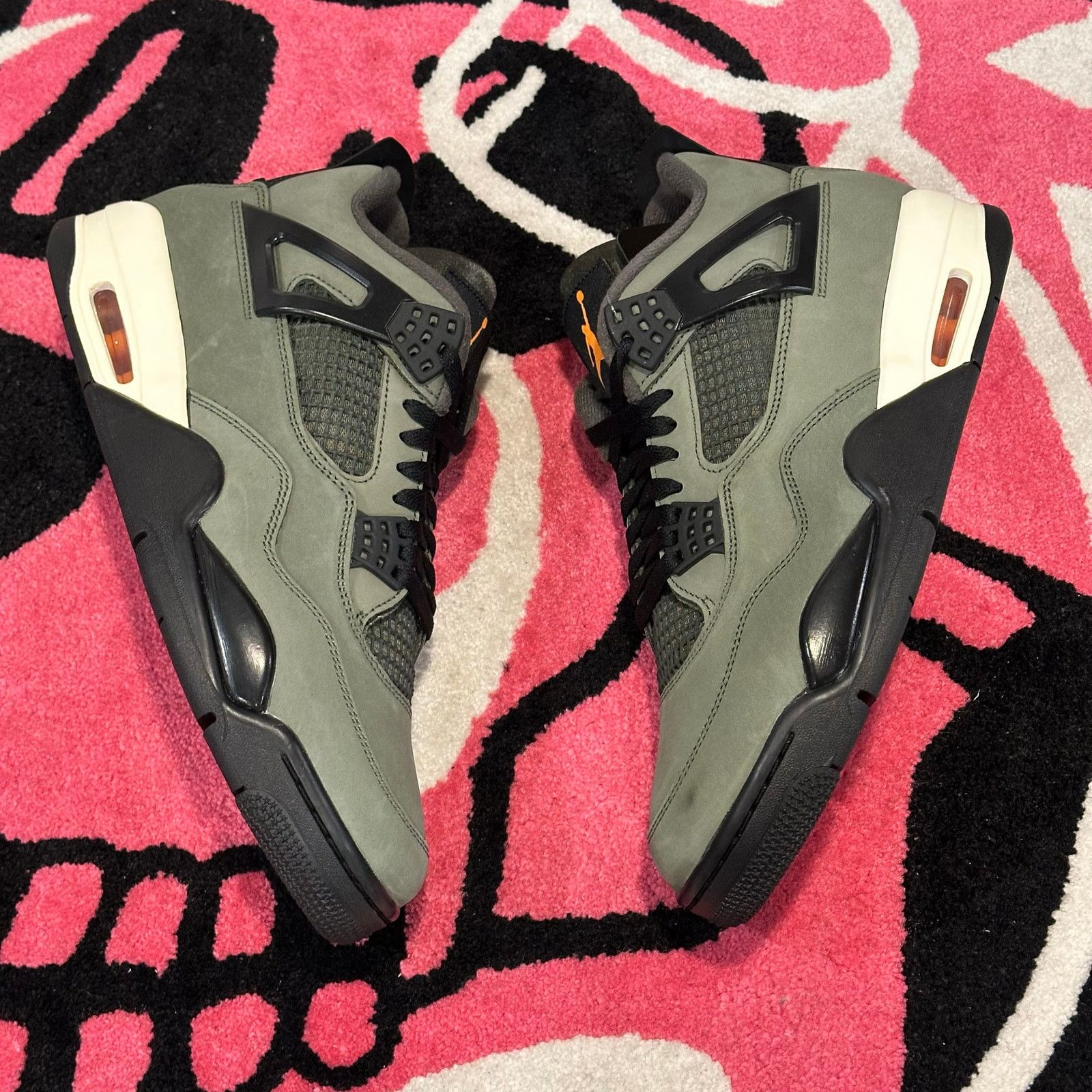 Nike Undefeated Nike x Jordan 4 Retro OG Size 11 (Brand New) Size US 11 / EU 44 - 1 Thumbnail