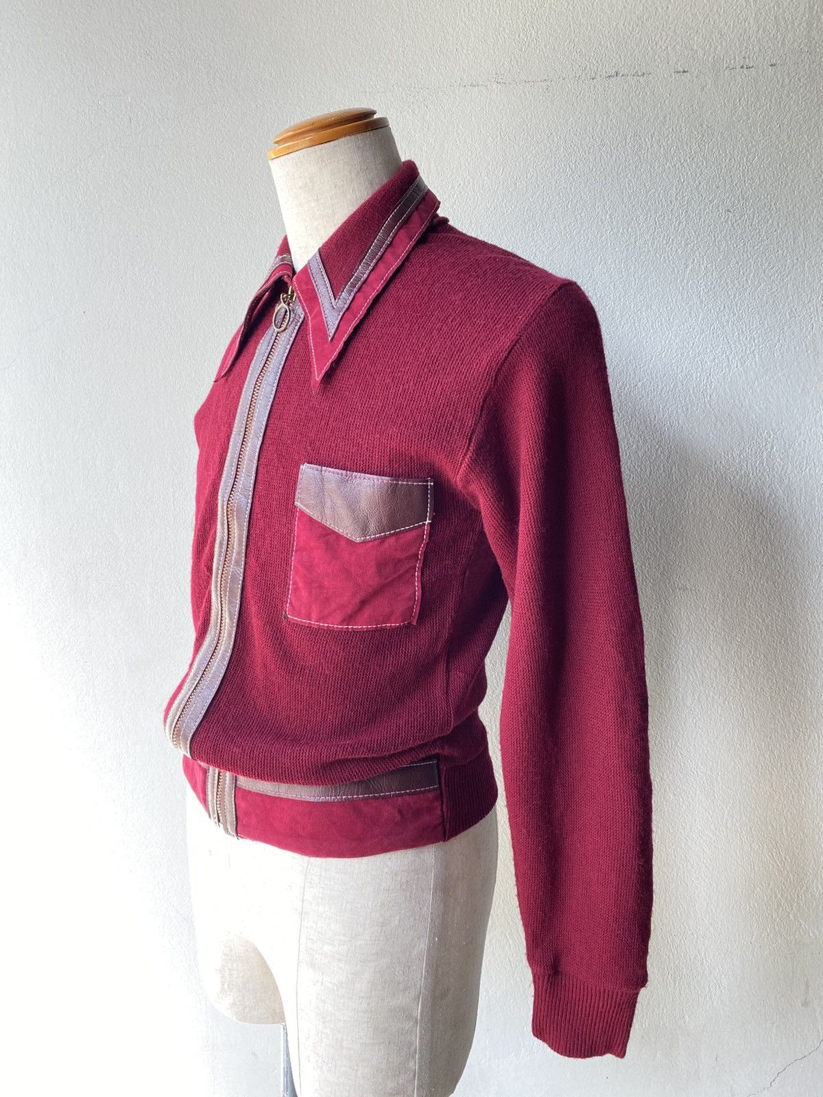 Vintage VIRGIN ORLON ACRYLIC Red Silk Shirt with Brown Leather Trim Size US S / EU 44-46 / 1 - 7 Thumbnail