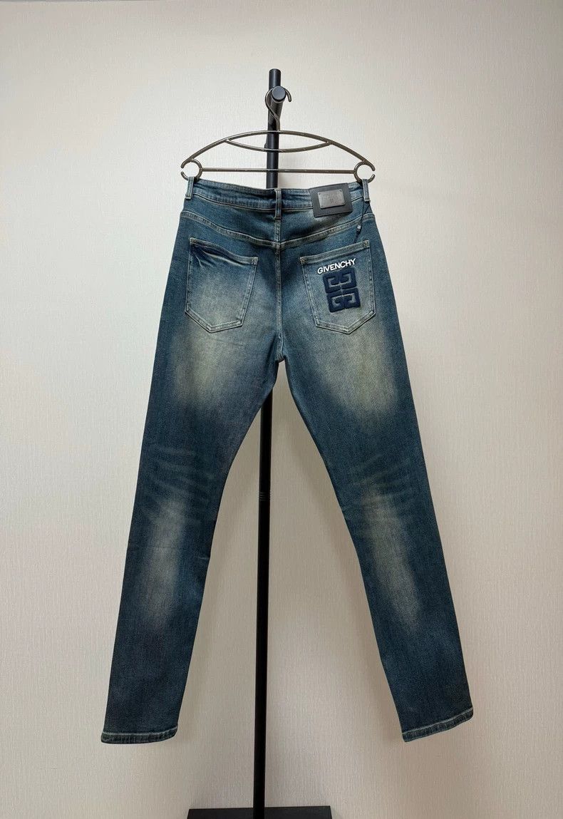 Givenchy Givenchy SizeL Blue Jeans Size US 30 / EU 46 - 2 Thumbnail