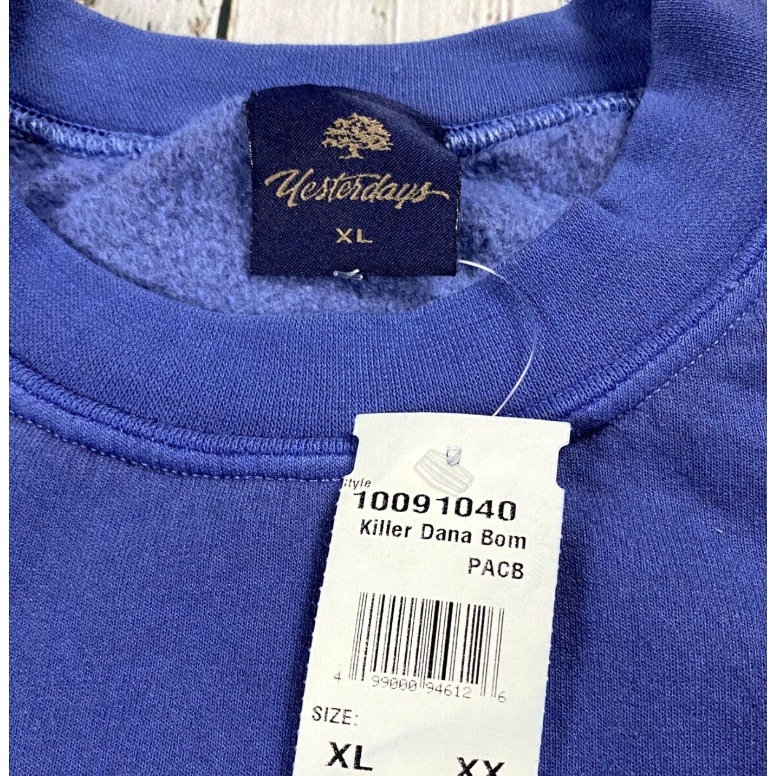 Vintage VINTAGE Killer Dana Pullover Sweatshirt XL Blue Graphic Crewneck Surf USA Mens Size US XL / EU 56 / 4 - 3 Thumbnail