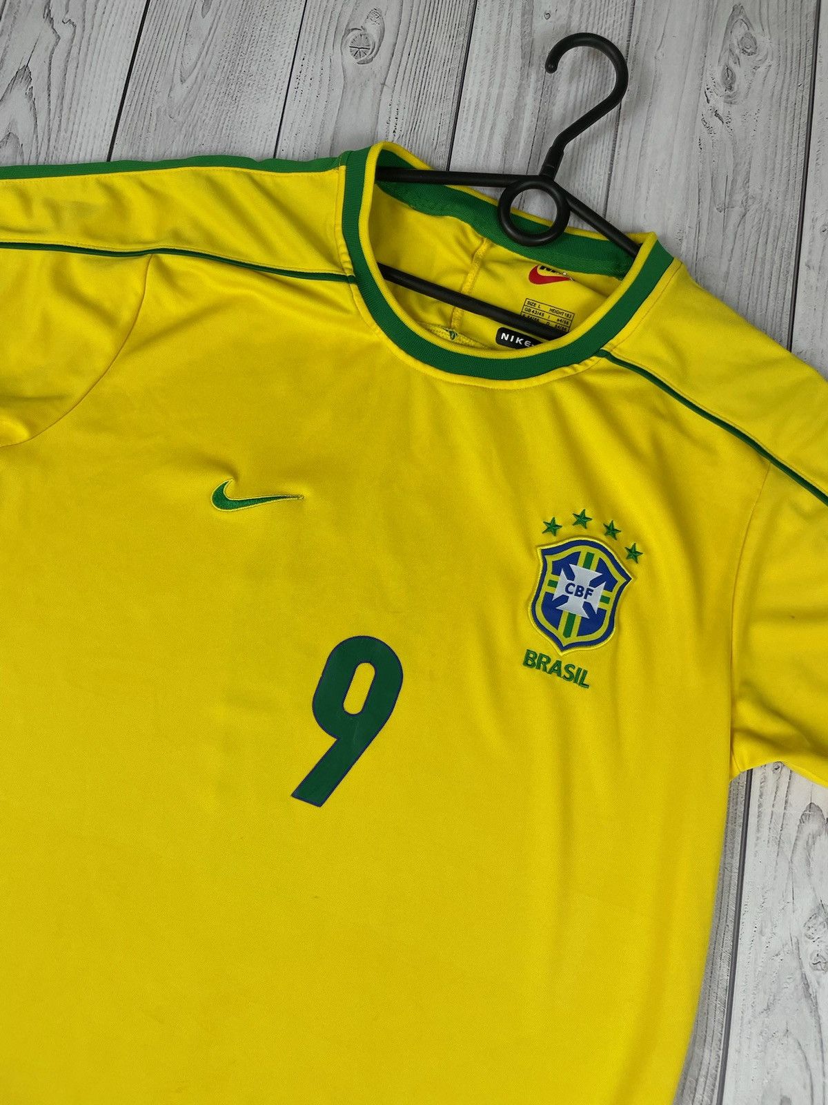 Other Vintage Brazil tee logo yellow size L Size US L / EU 52-54 / 3 - 3 Thumbnail