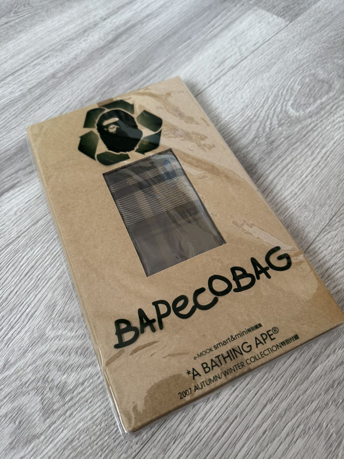 Bape Bape magasine Autumn / Winter 2007 collection stickers + bag Size ONE SIZE - 3 Thumbnail