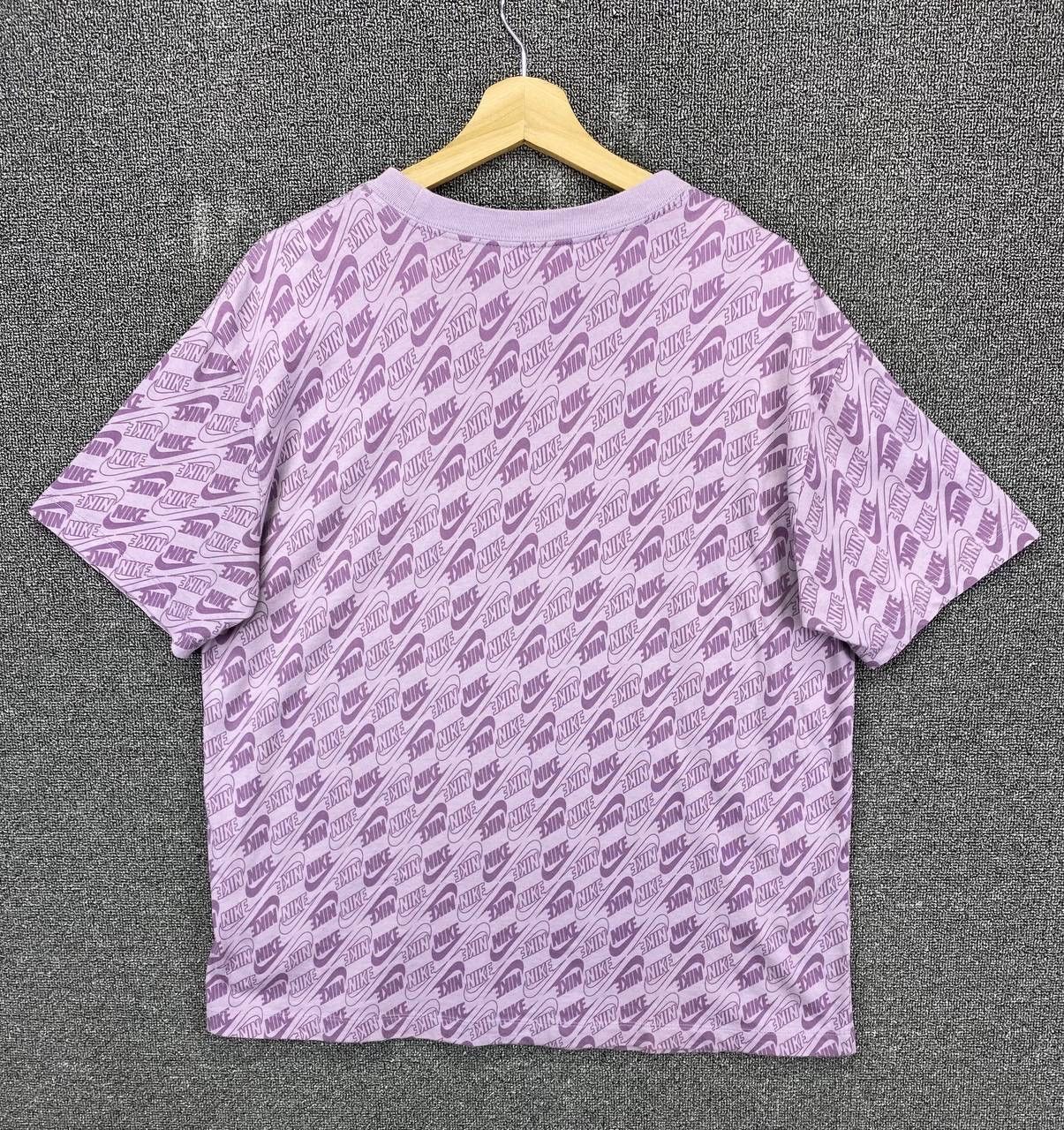 Nike Vintage Nike Fullprint Tee T Shirts Size US XL / EU 56 / 4 - 11 Thumbnail
