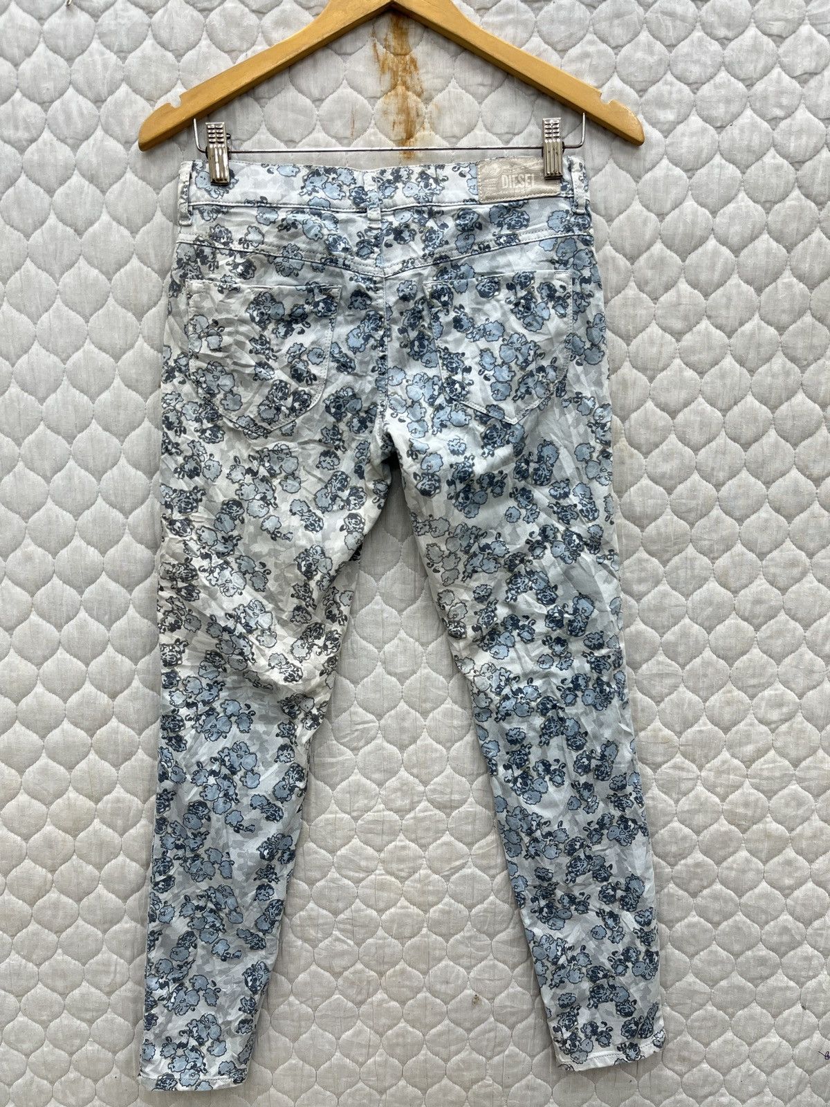 Diesel 🔥🔥🔥STEALS DIESEL SUPER SLIM JEGGING Size 28" / US 6 / IT 42 - 4 Thumbnail