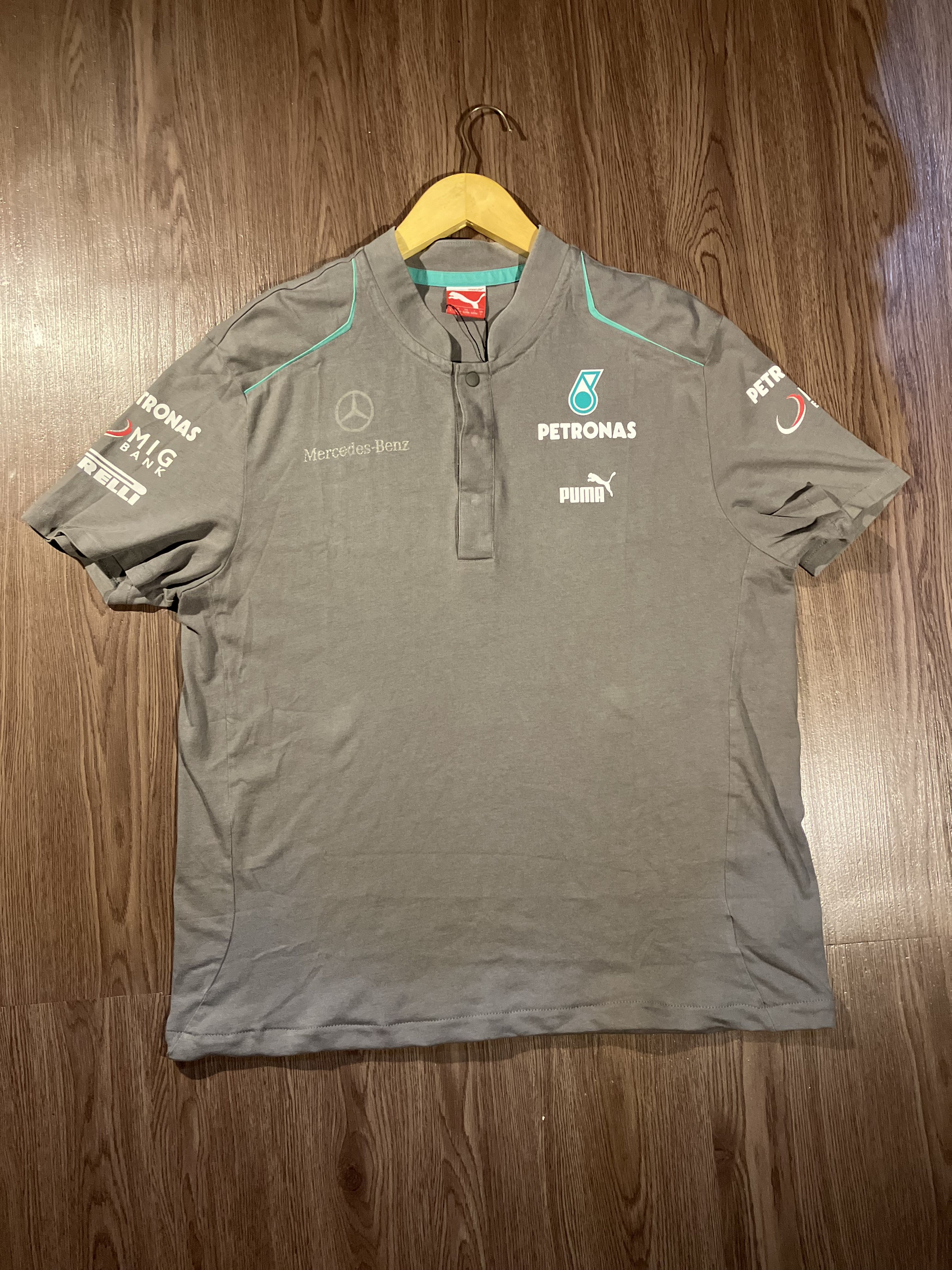 Formula 1 × Mercedes-Benz Mercedes Benz Petronas Team Logo Polo Shirt Size US L / EU 52-54 / 3 - 1 Thumbnail