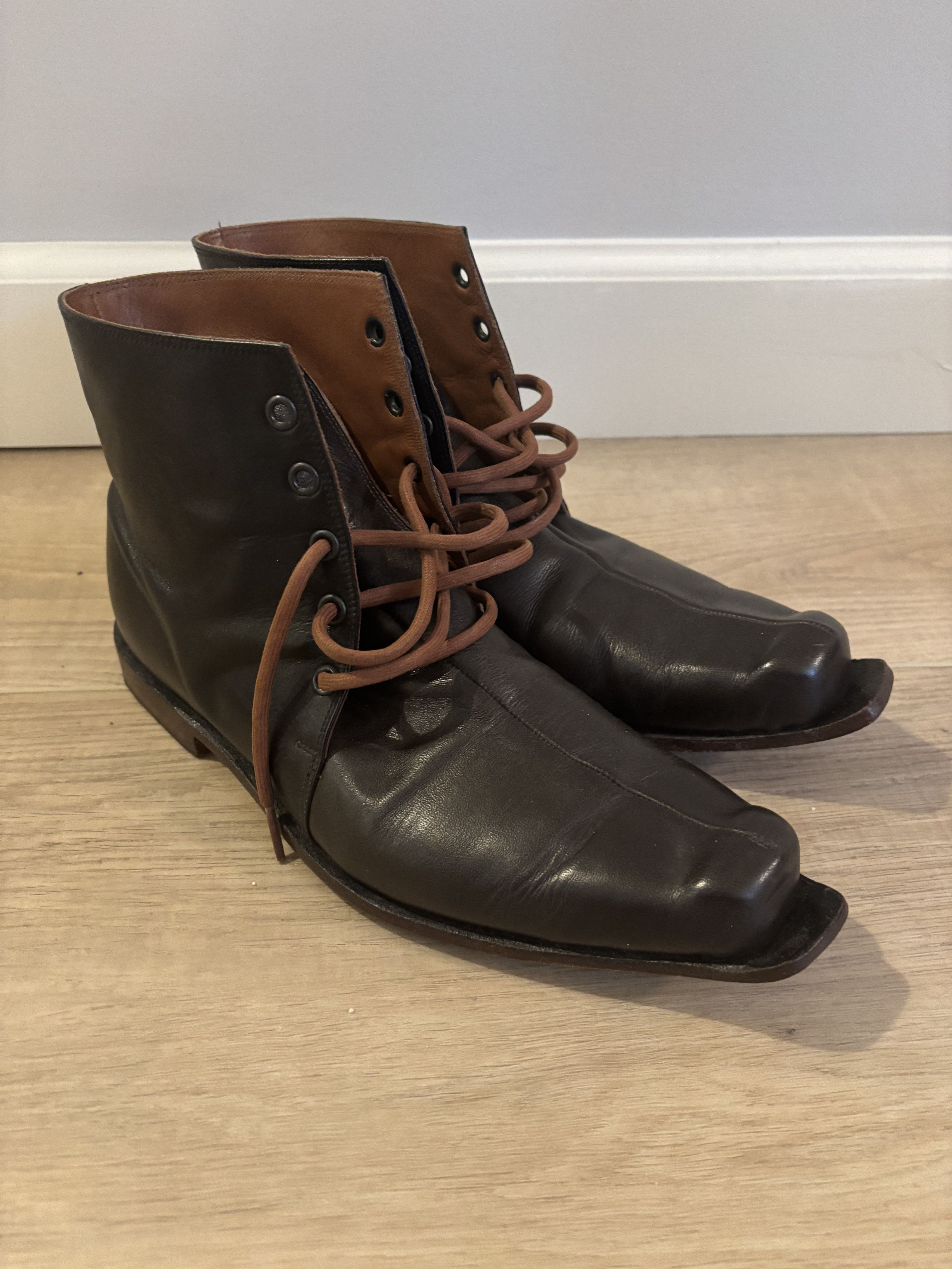 The Old Curiosity Shop The Old Curiosity Shop Bump Toe Boots 90's
