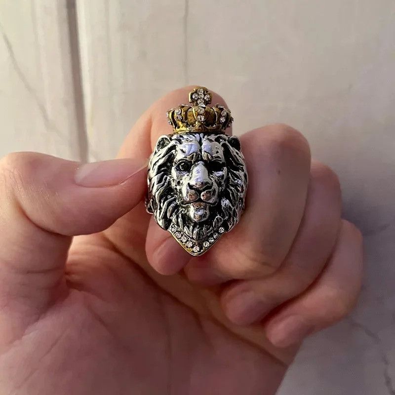Jewelry × Vintage Retro Crown Lion Ring Size ONE SIZE - 1 Thumbnail