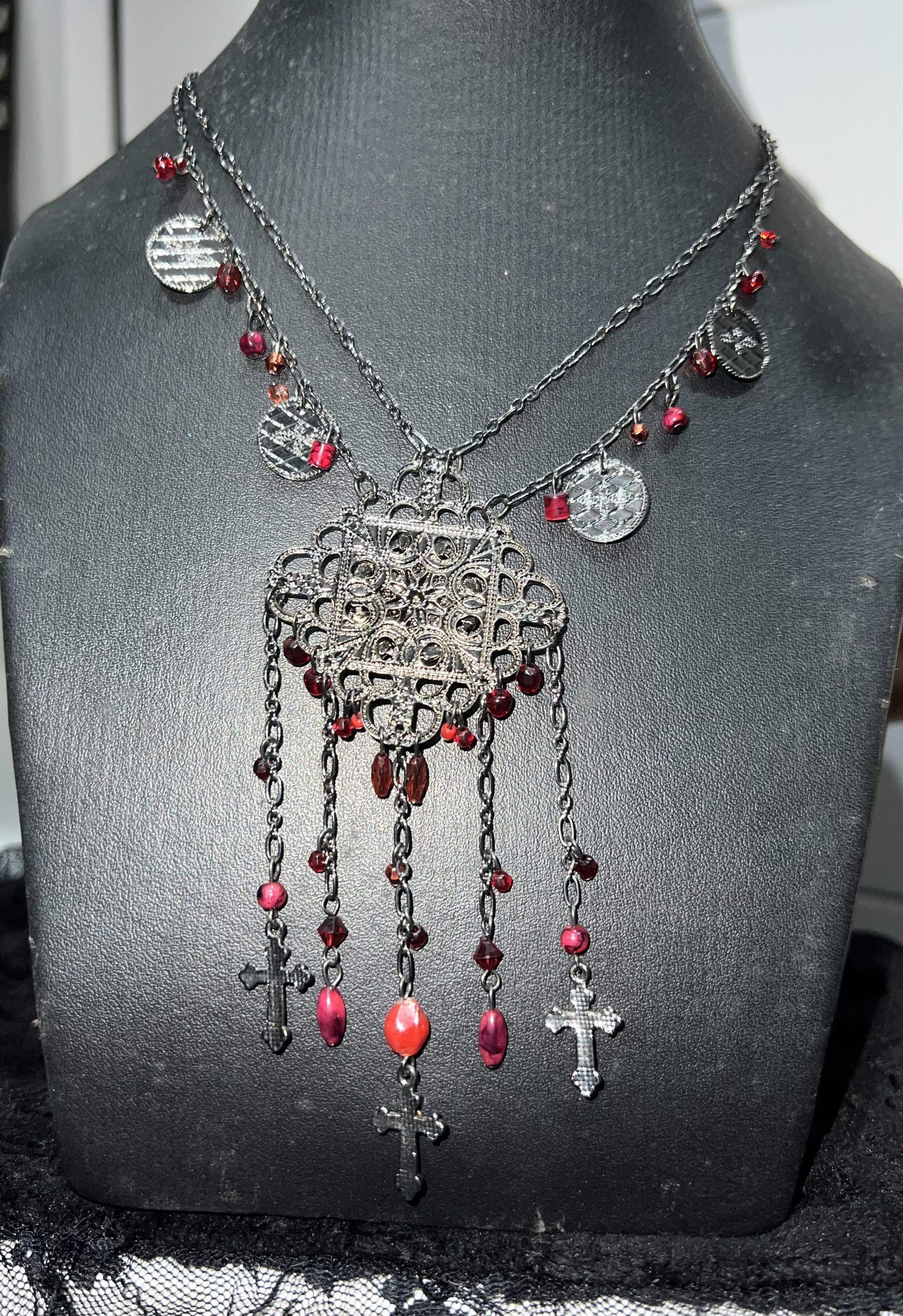 Japanese Brand Gothic Victorian Red Necklace 🥀 Size ONE SIZE - 14 Thumbnail