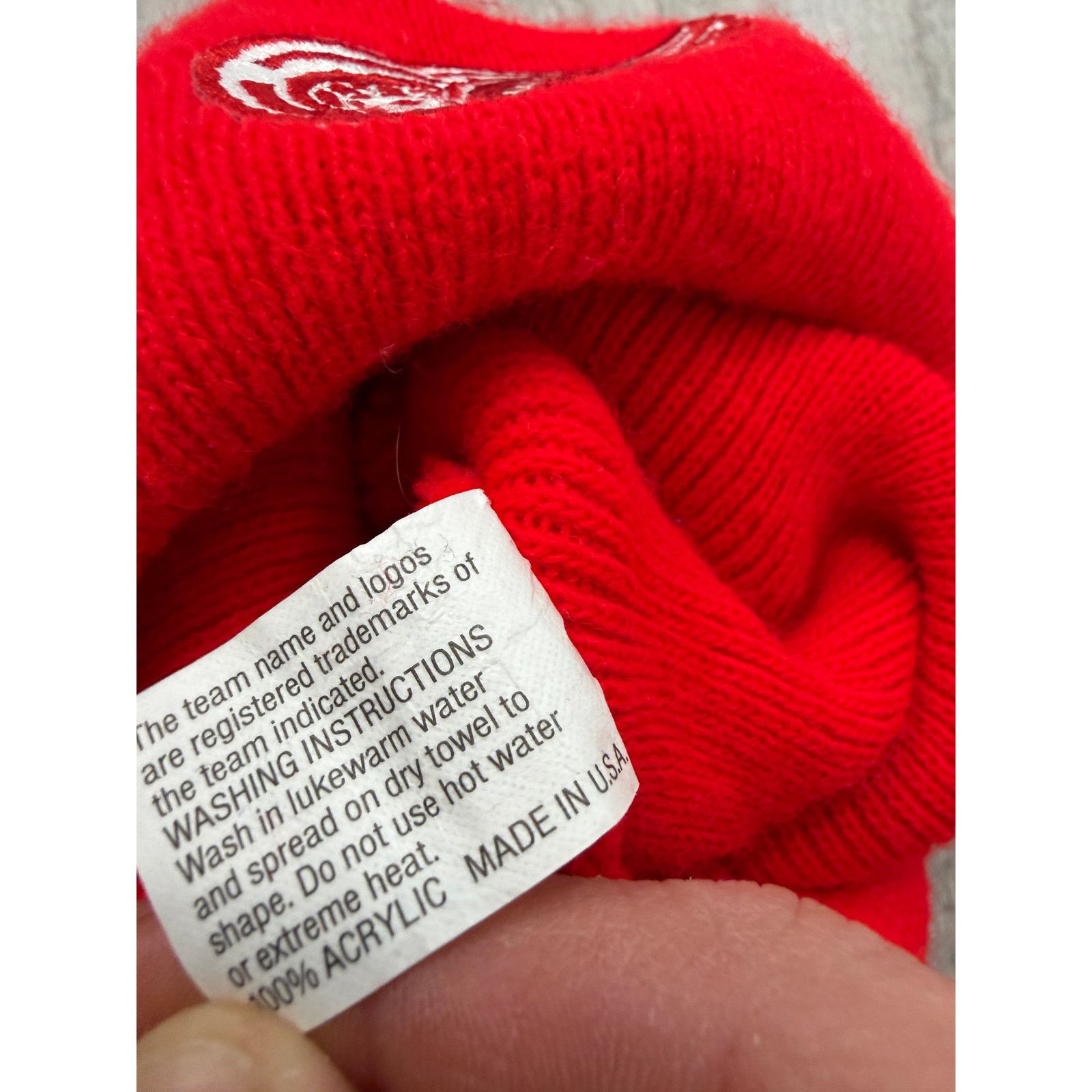 Vintage Vintage Detroit Red Wings Beanie Hat Adult Red Cap Hockey Size ONE SIZE - 4 Thumbnail