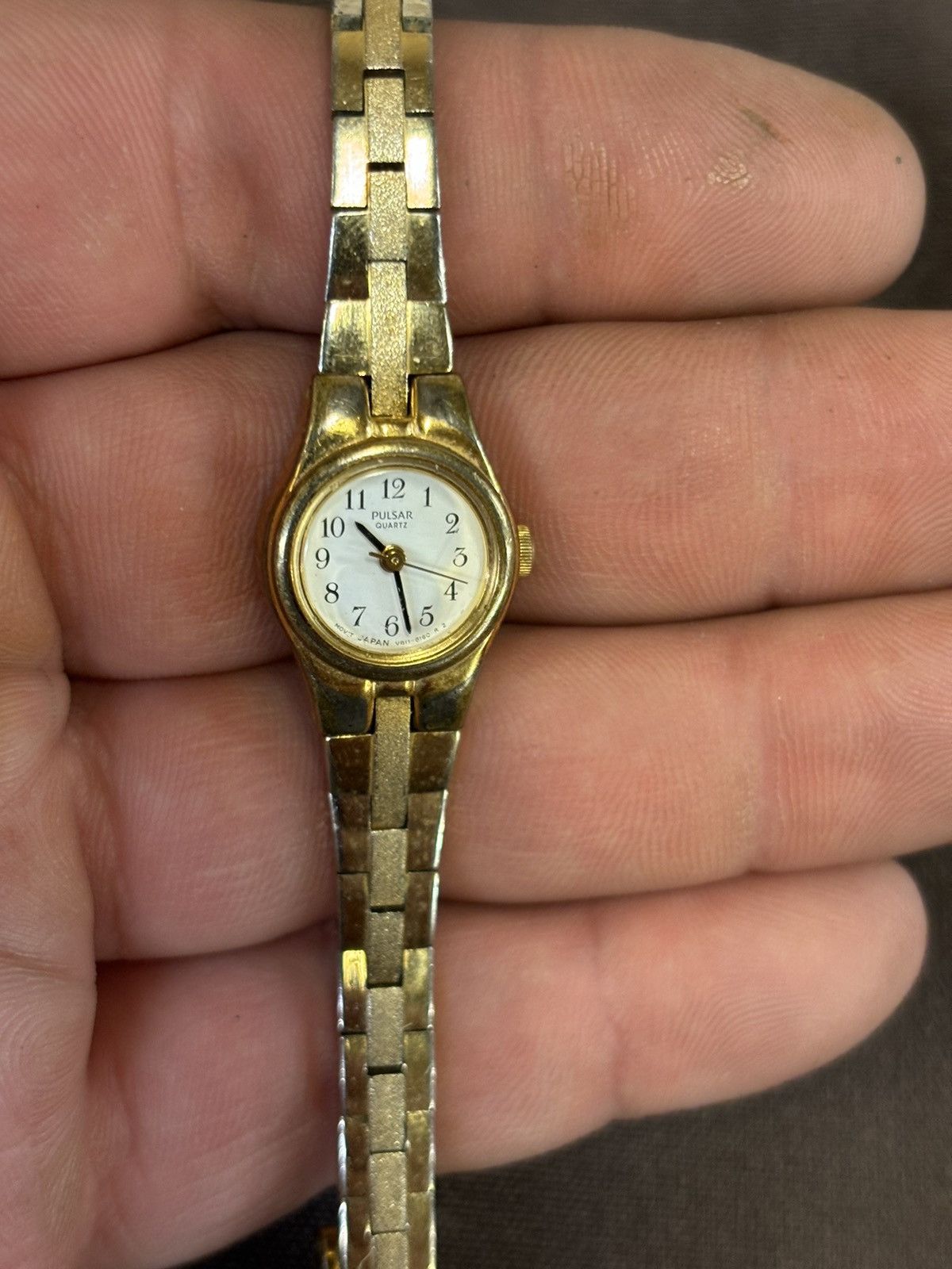 Seiko Pulsar V811-2280 Gold Tone Women’s Watch! New Battery! Size ONE SIZE - 2 Thumbnail