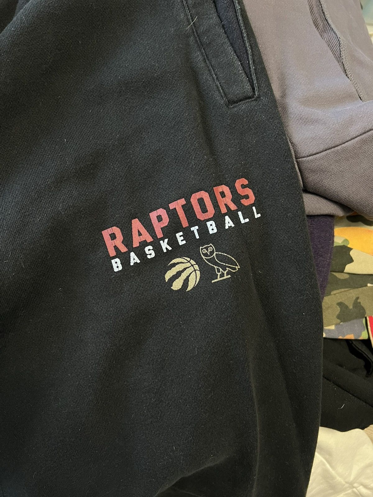 October's Very Own OVO Sweatpants Size US 32 / EU 48 - 3 Thumbnail