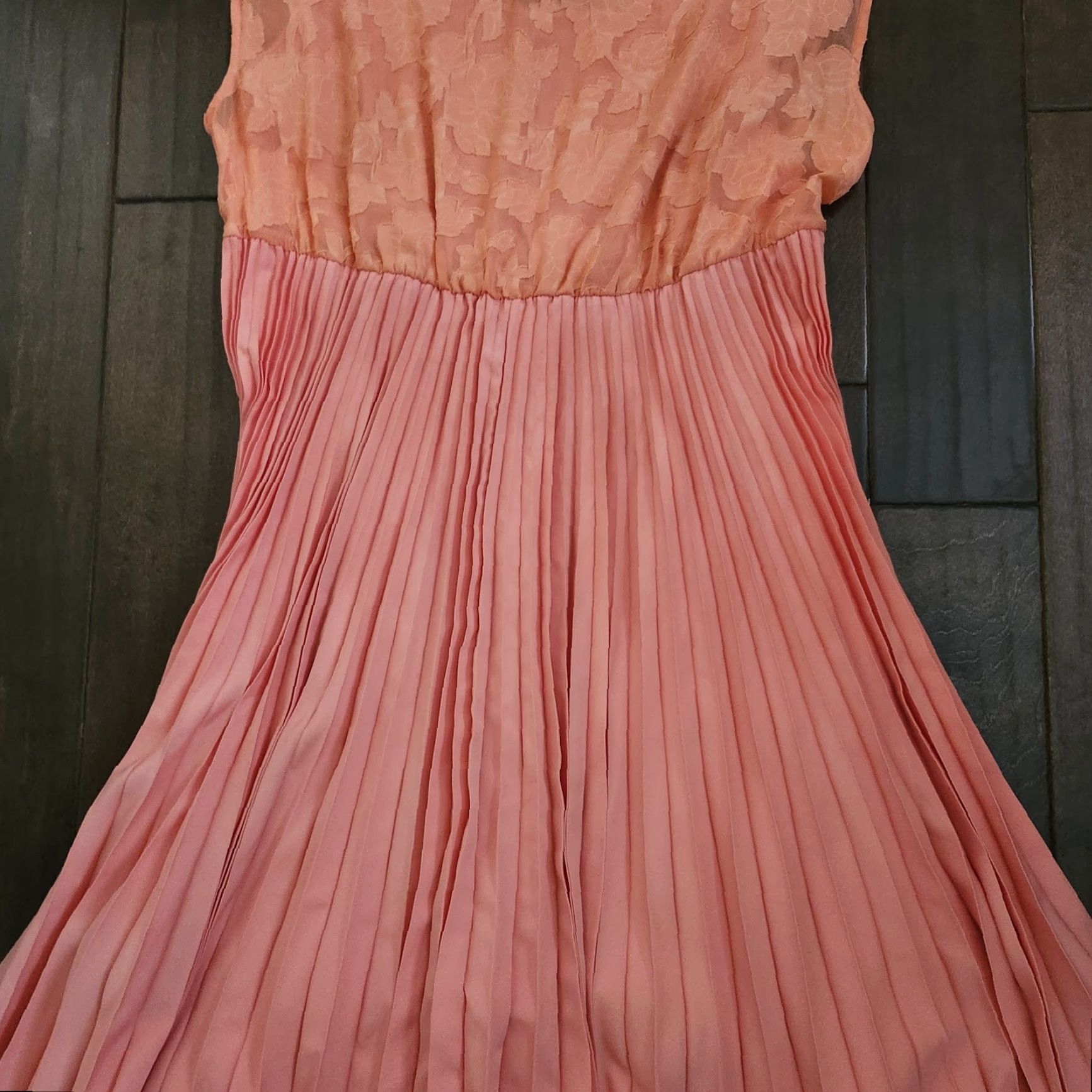 Vintage VINTAGE Lane Bryant Coral Lace Pleated Dress Womens 18/20 Midi Size XXL / US 16-18 / IT 52-54 - 6 Thumbnail