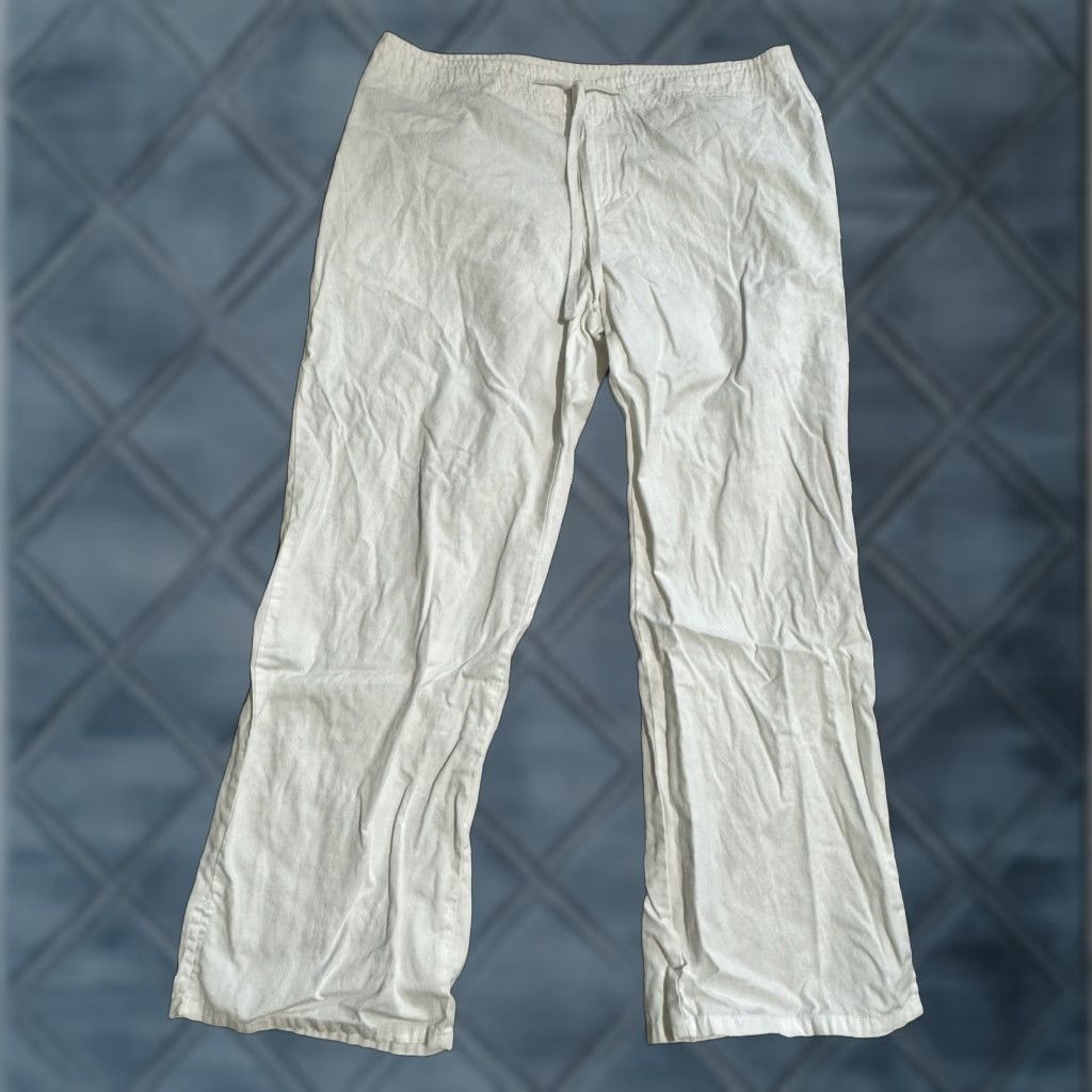 Express Express Stretch White Cropped Pants with Zippered Legs — Women’s Size 9/10, Mid Rise, 24" Inseam, Cotton/Viscose/Spandex Size 30" / US 8 / IT 44 - 1 Thumbnail