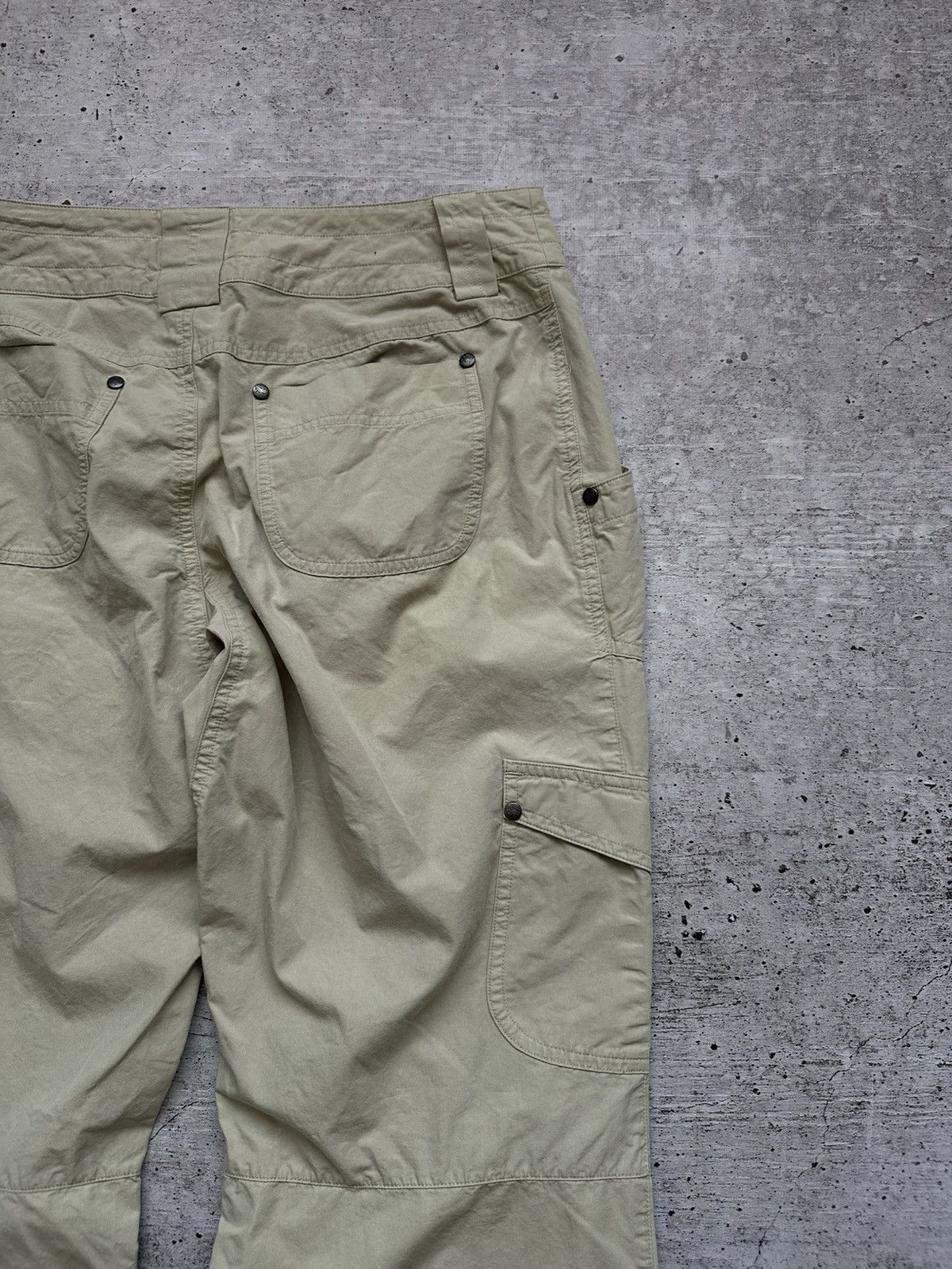 Women's Arc`teryx Vintage Cargo Pants