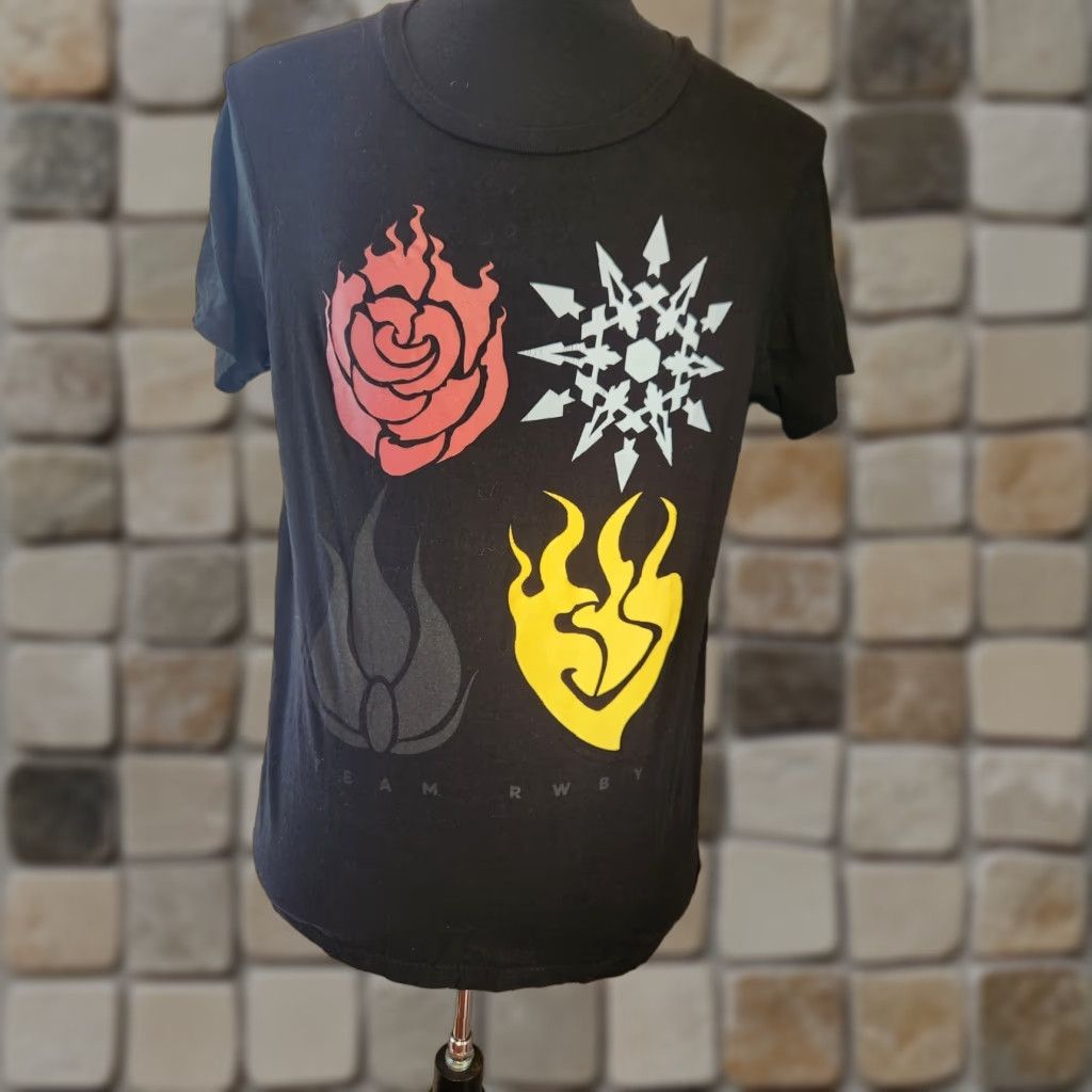 Vintage RWBY T-Shirt Emblem Black Short Sleeve Crew Neck Size L Men’s Carded Cotton Band TEAMS RWBY Anime Graphic Print Shirt Size US L / EU 52-54 / 3 - 1 Thumbnail