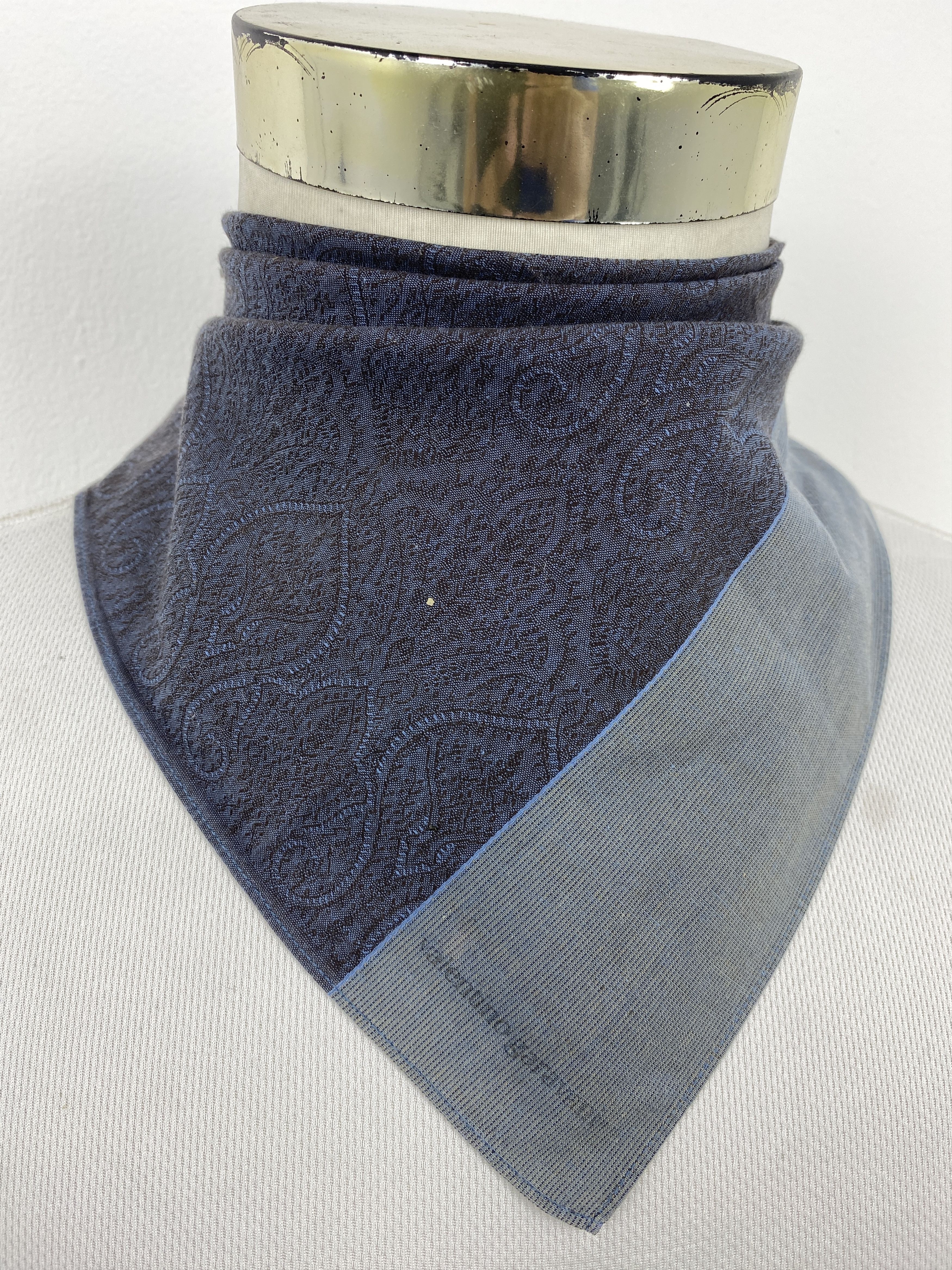 Valentino Valentino Garavani Handkerchief / Neckerchief KT0275 Size ONE SIZE - 2 Thumbnail