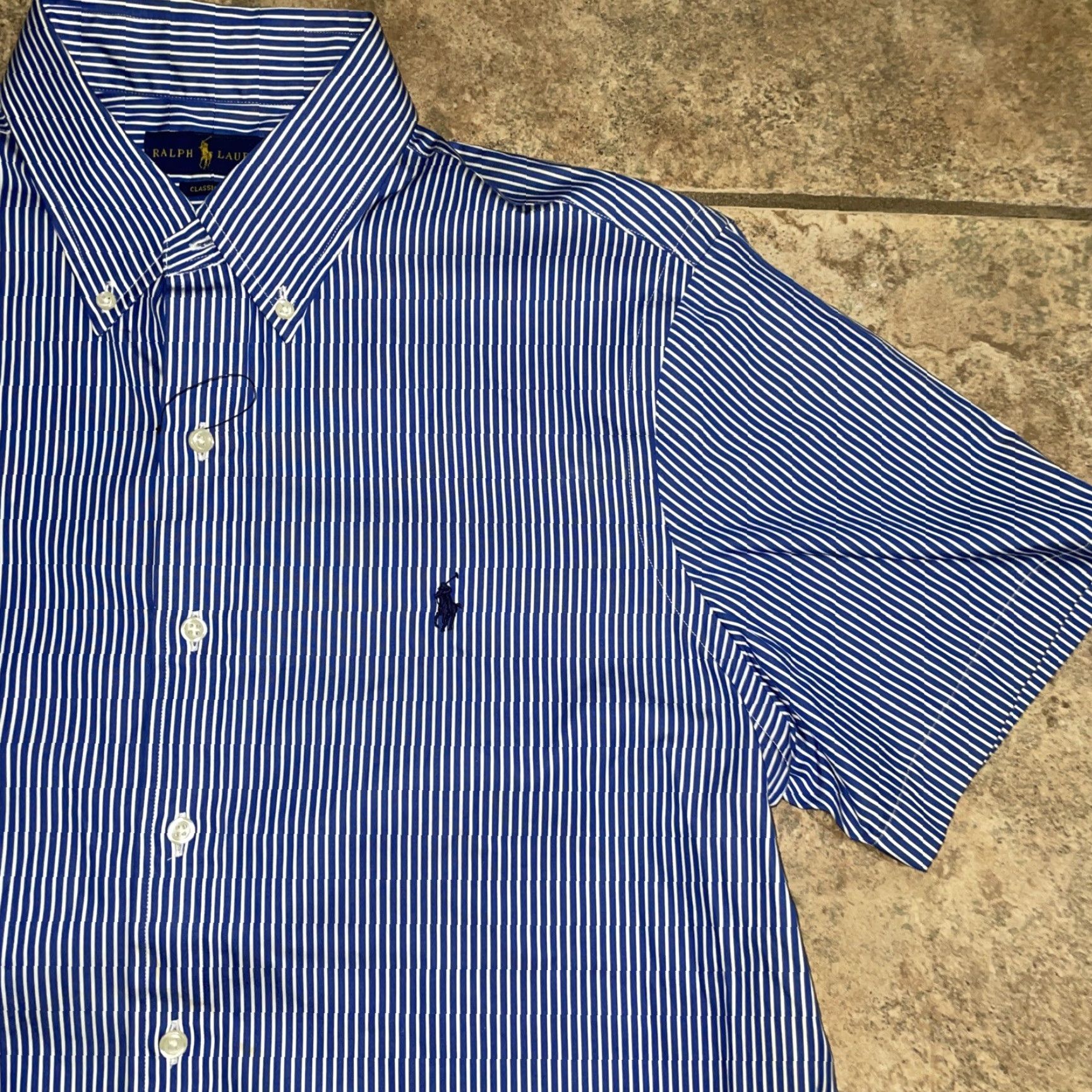 Ralph Lauren Ralph Lauren classic fit striped blue button-down shirt Mens L Blue Striped Button-Up Short Sleeve Regular Size L Men Size US L / EU 52-54 / 3 - 2 Thumbnail