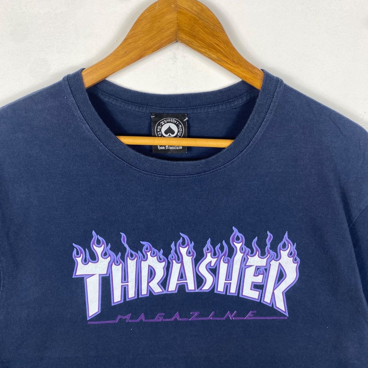 Thrasher Vintage 00s THRASHER MAGAZINE Purple Flame Graphic Tee Shirt Size US XL / EU 56 / 4 - 2 Thumbnail