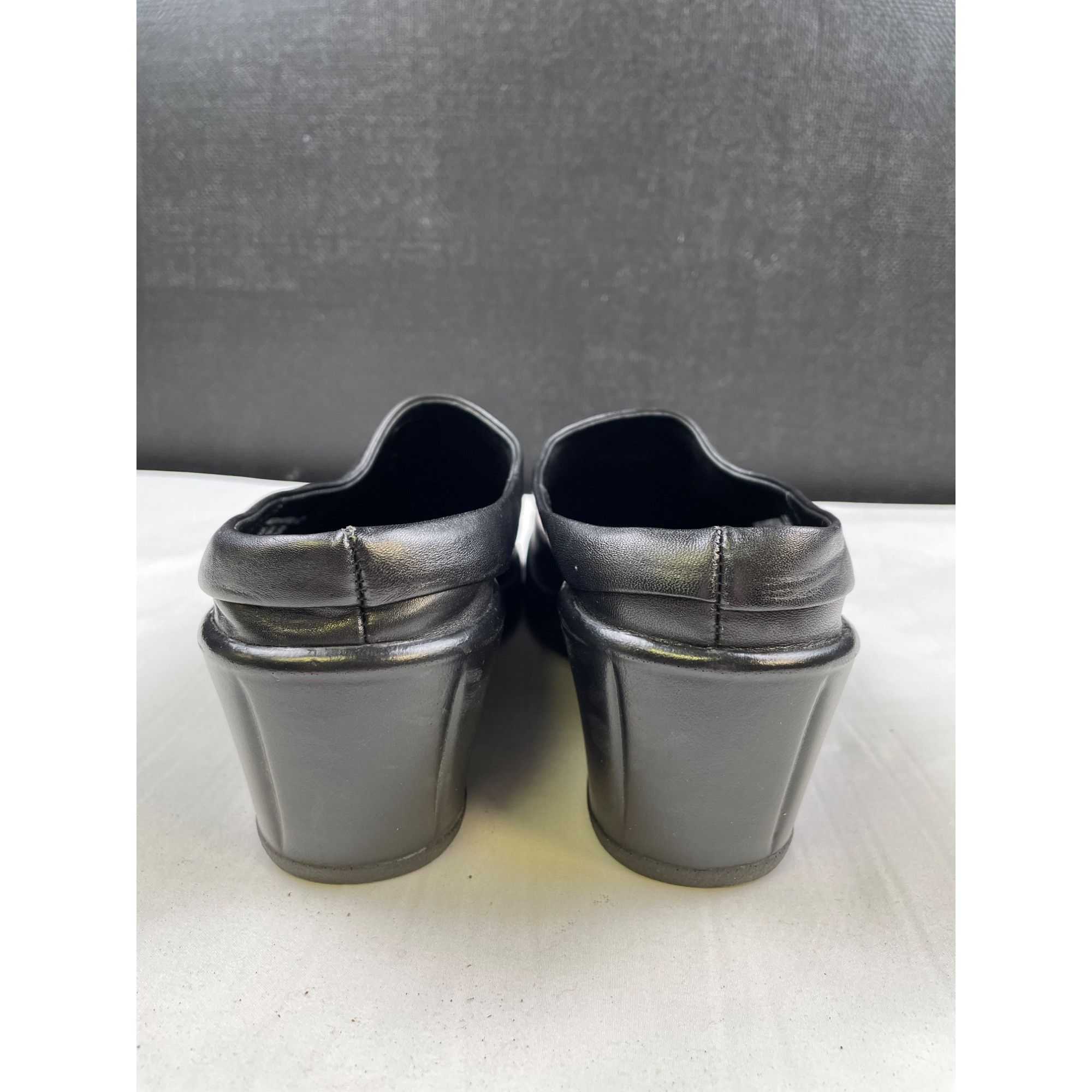 Dansko Dansko Women's Black Leather Clogs/ Shoes/ Slip On Size 41-9 Size US 9.5 / IT 39.5 - 6 Thumbnail