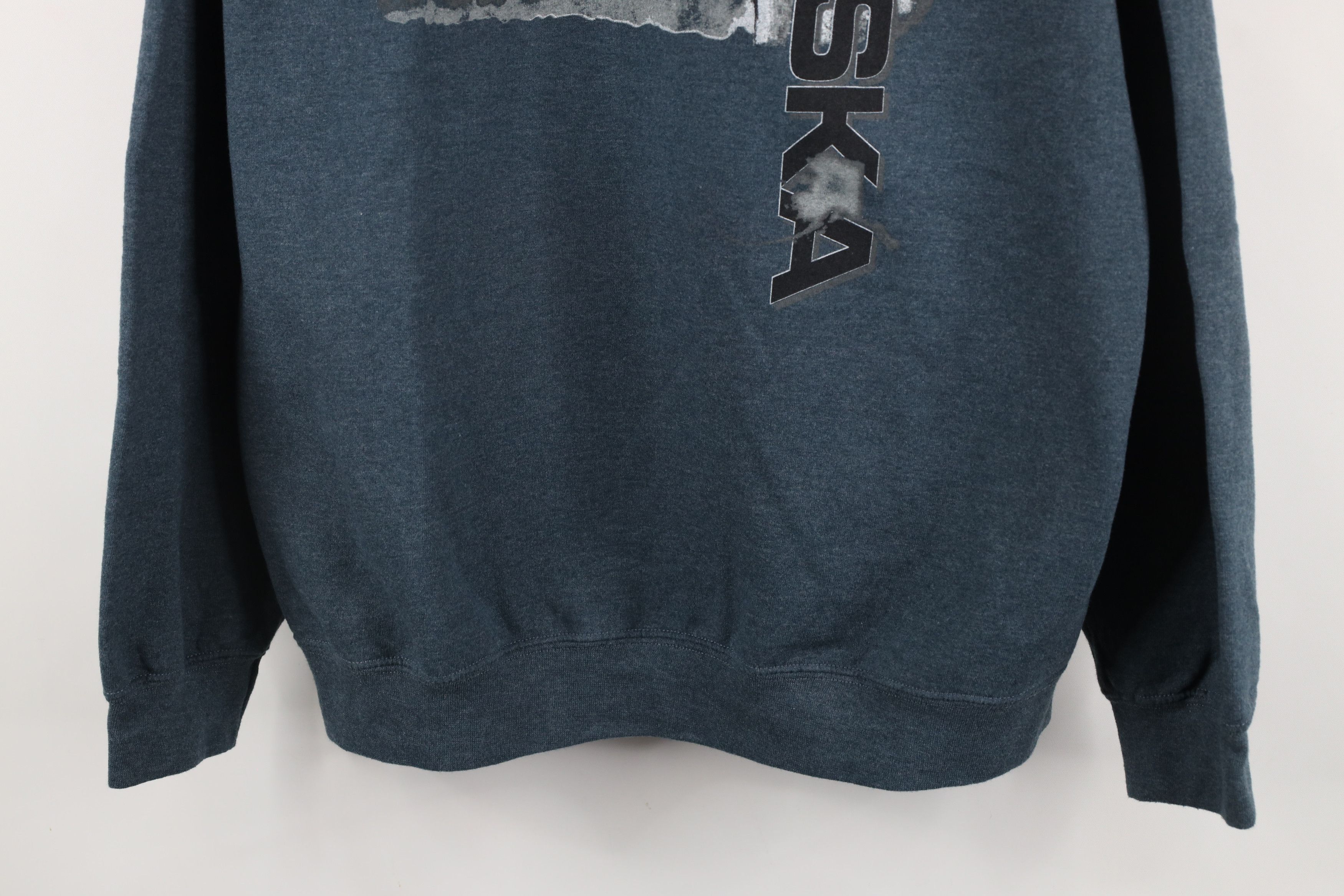 Vintage Vintage 90s Streetwear Out Alaska Wolf Crewneck Sweatshirt Size US XL / EU 56 / 4 - 3 Thumbnail