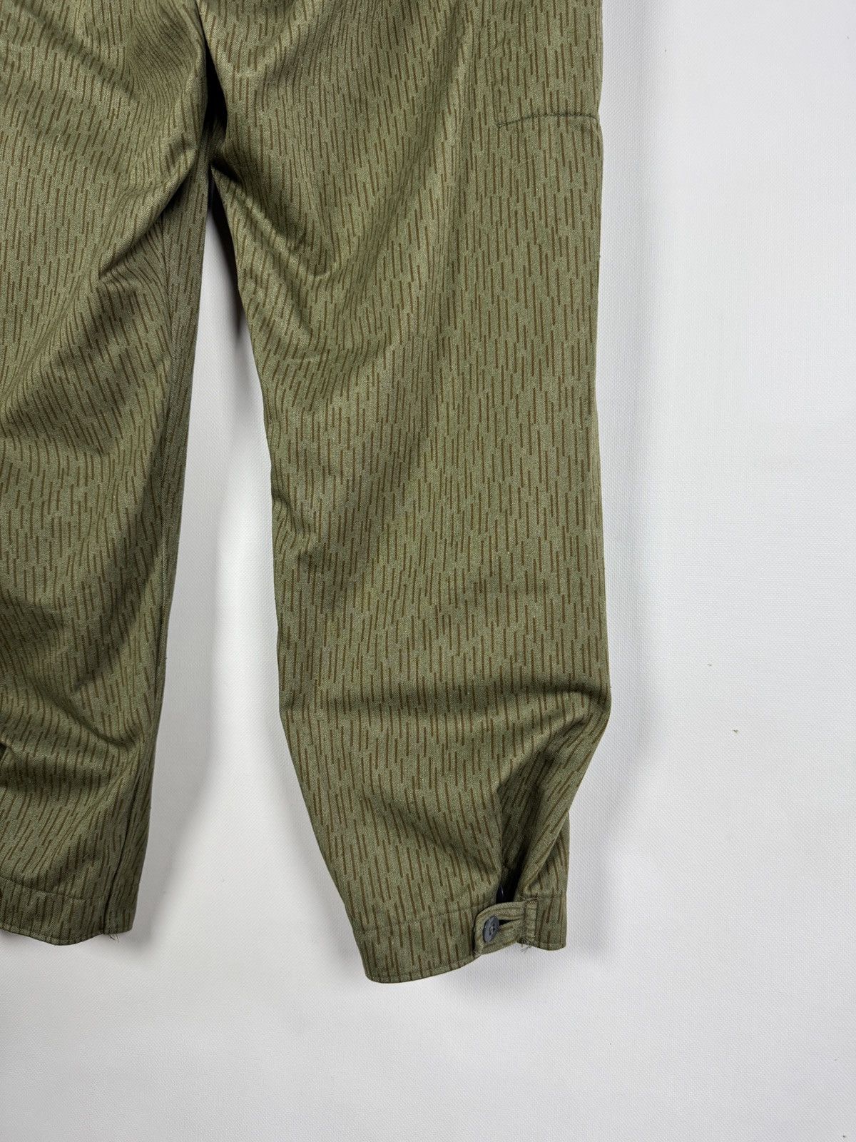 Vintage Vintage Military Camo Pants Army Cargo Trousers Size 52 Size US 38 / EU 54 - 13 Thumbnail