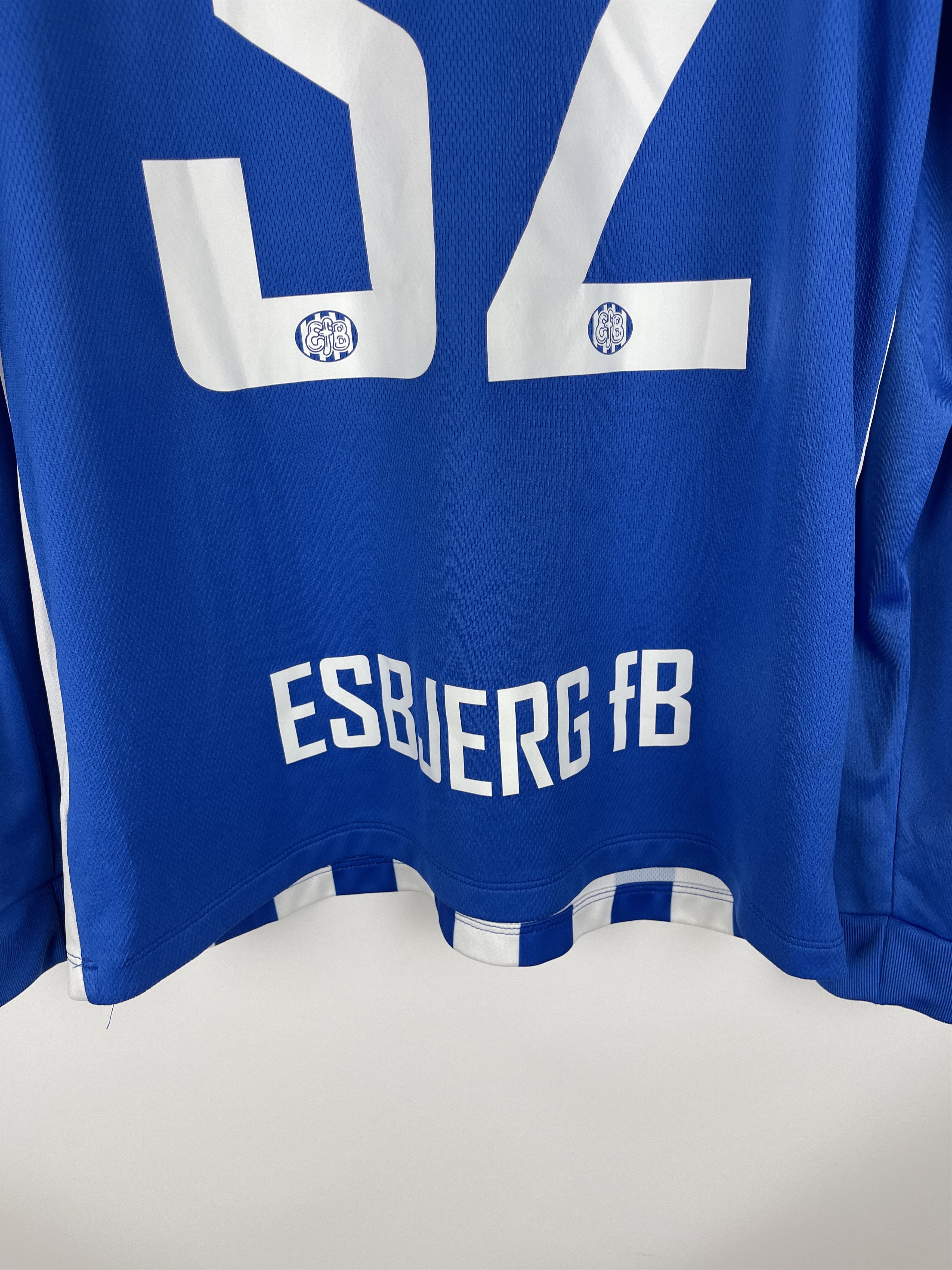 Nike Nike Esbjerg fB 2016 2017 home #32 Hagelskjaer soccer jersey Size US M / EU 48-50 / 2 - 12 Thumbnail