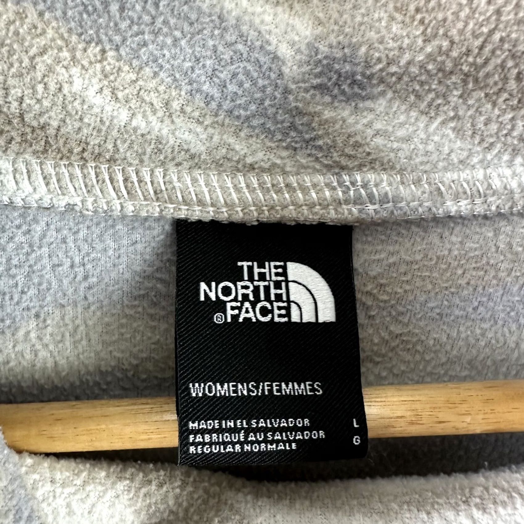 The North Face THE NORTH FACE Women's Gray Camouflage Pullover Fleece Size Large Size L / US 10 / IT 46 - 4 Thumbnail