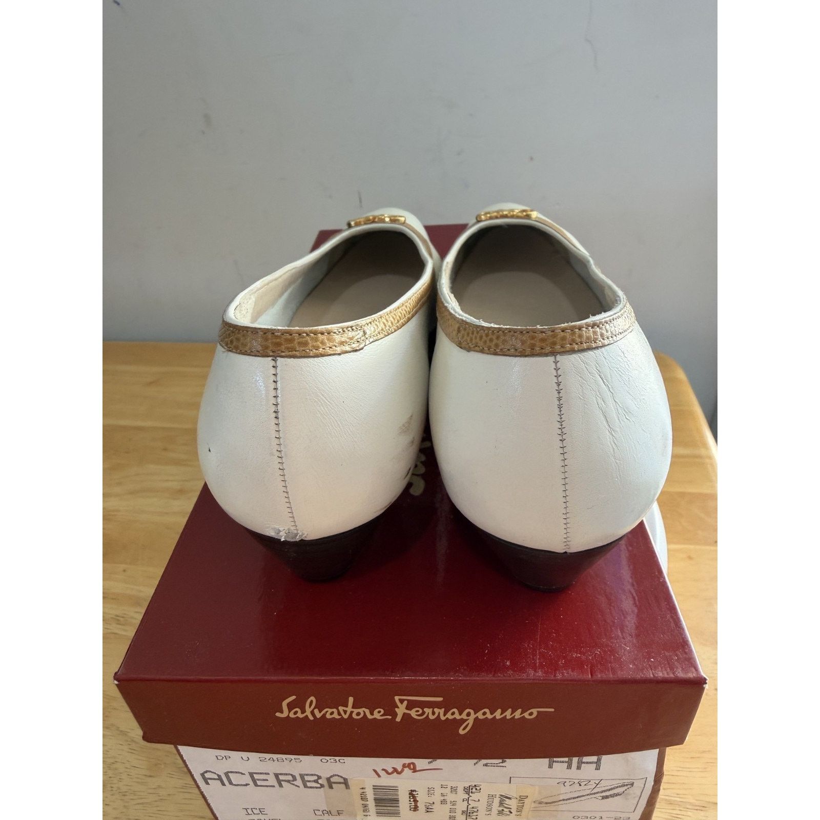 Salvatore Ferragamo Womens Vintage Salvatore Ferragamo Acerba White 7.5 AA Size US 7.5 / IT 37.5 - 3 Thumbnail