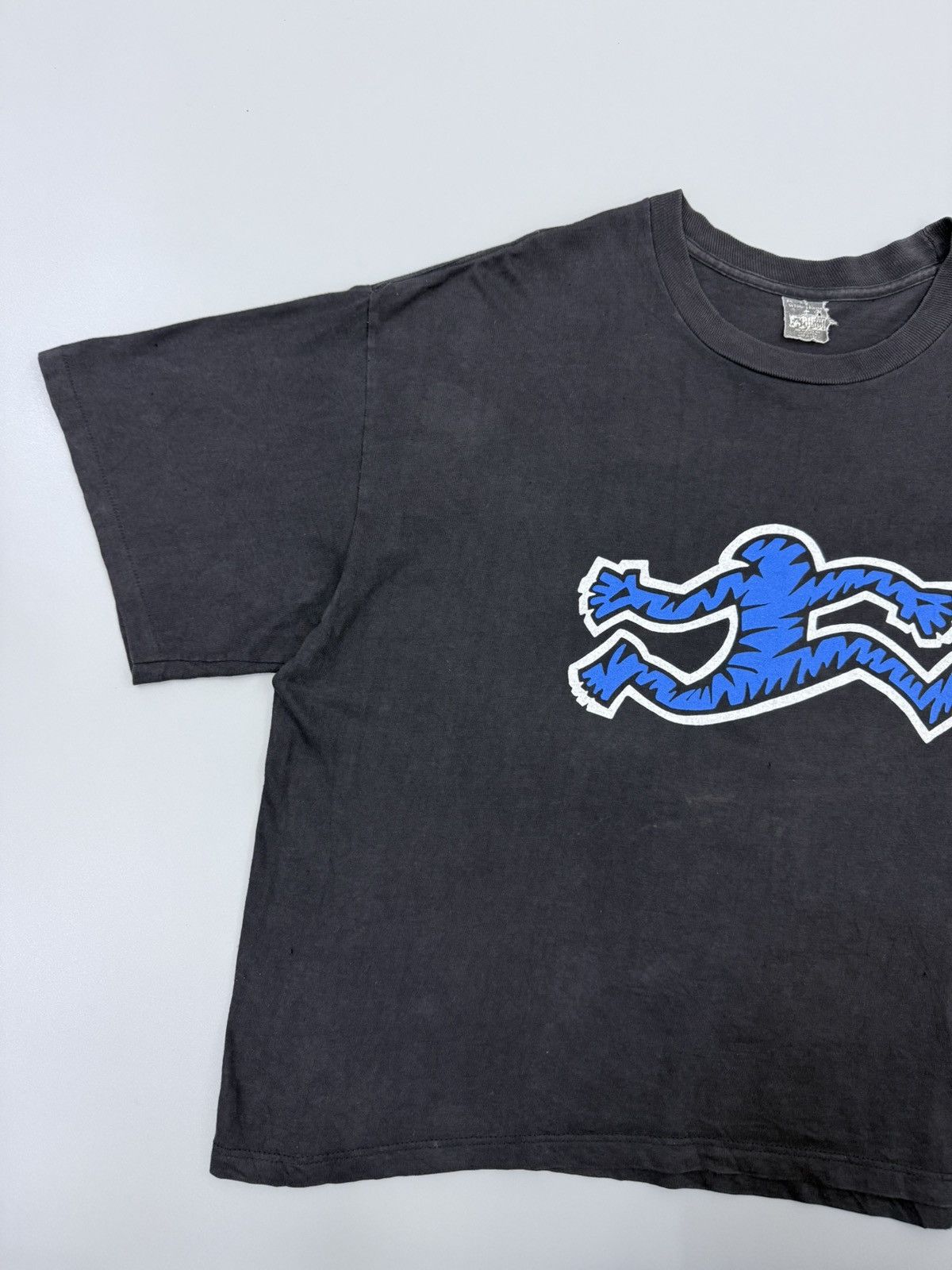 Airwalk Vintage OG 1987 AIRWALK Iconic Skateboard Surfboard Boxy Tee Size US XL / EU 56 / 4 - 4 Thumbnail