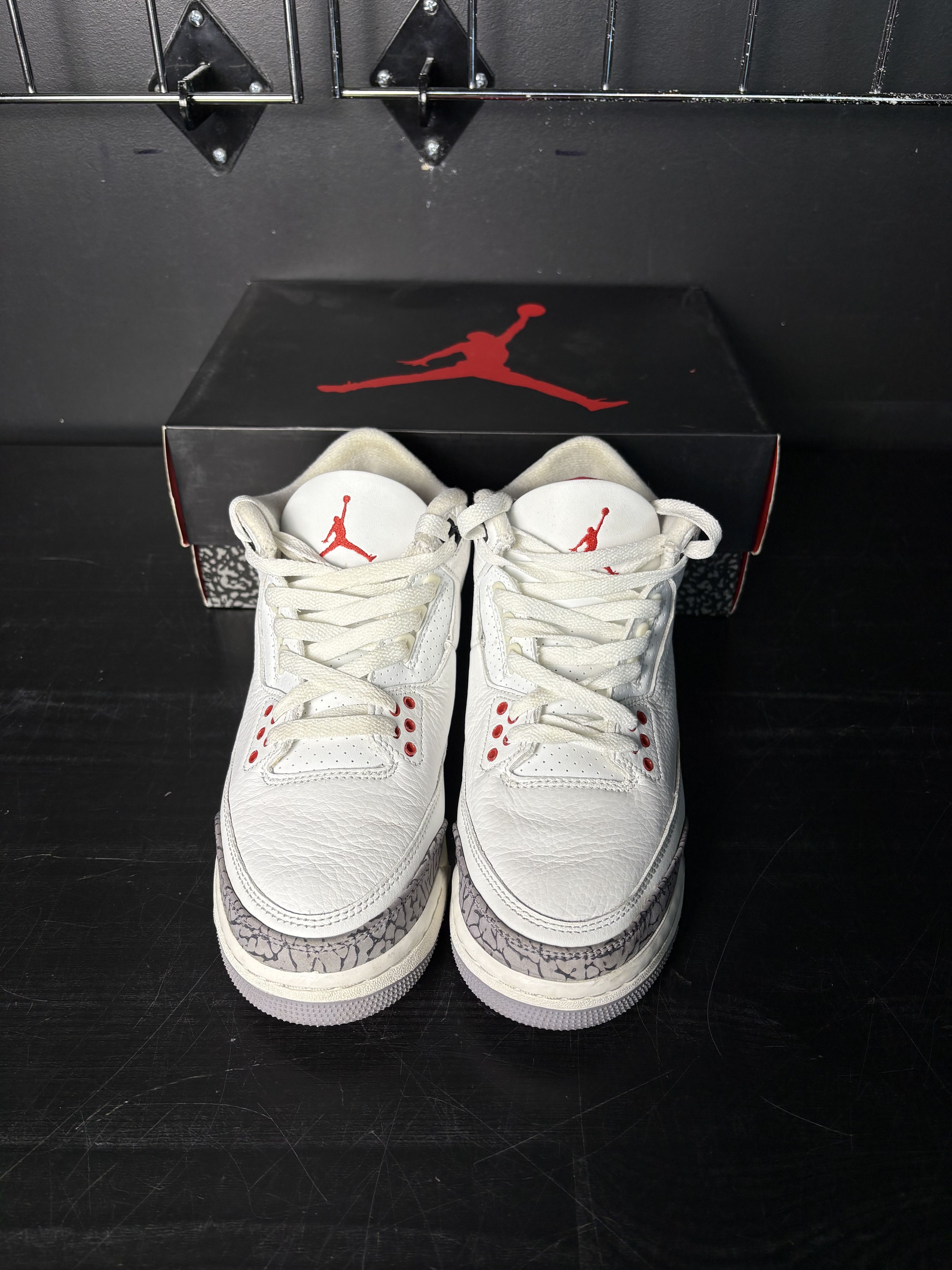 Nike Air Jordan 3 Retro "White Cement Reimagined" (GS) **PRE-OWNED** Size US 7 / EU 40 - 4 Thumbnail