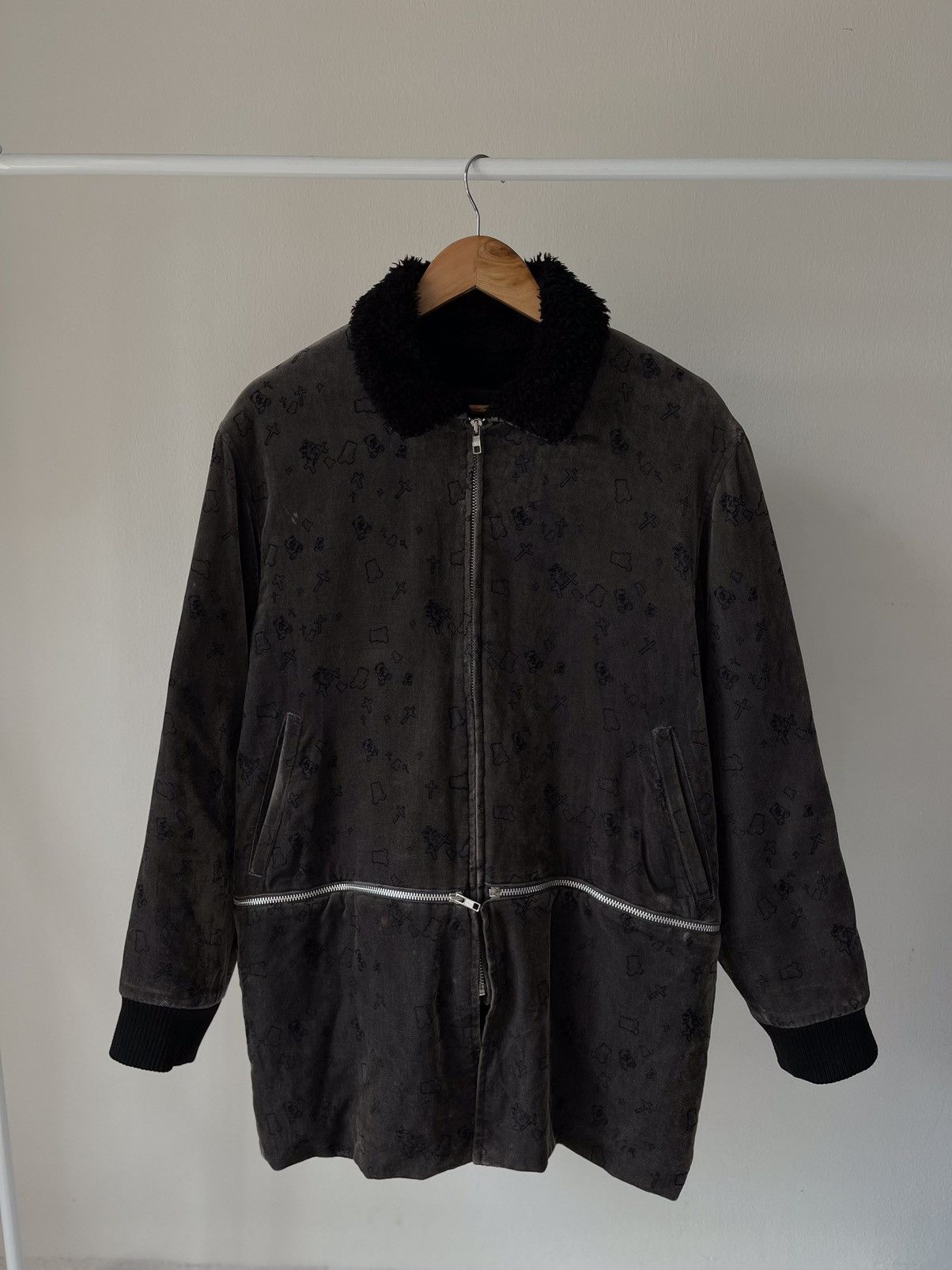 Jun Takahashi F/W2002 Undercover ‘Witch Cell Division’ Cross Bear Jacket Size US M / EU 48-50 / 2 - 4 Thumbnail
