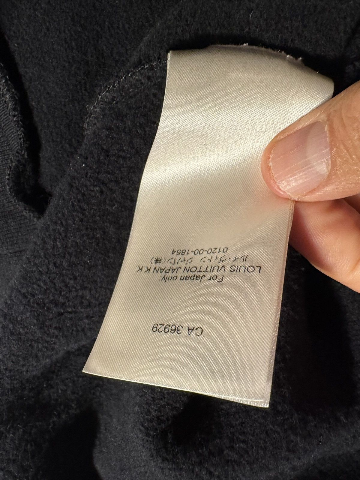 Louis Vuitton Louis Vuitton hoodie study all photos for tape measurements Size US M / EU 48-50 / 2 - 19 Thumbnail