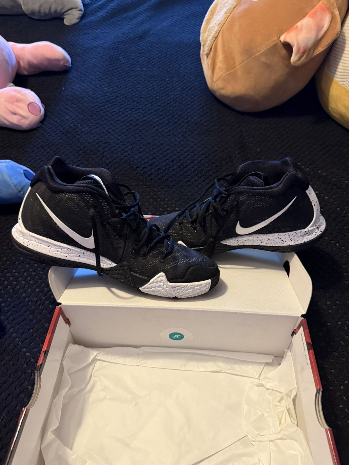 Nike Nike Kyrie 4 TB Black/White WITH BOX Size US 11 / EU 44 - 3 Thumbnail