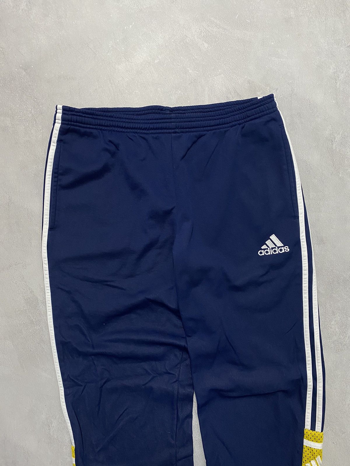Adidas Vintage Adidas Track Pants Casual Triples Gold Size M Size US 34 / EU 50 - 4 Thumbnail