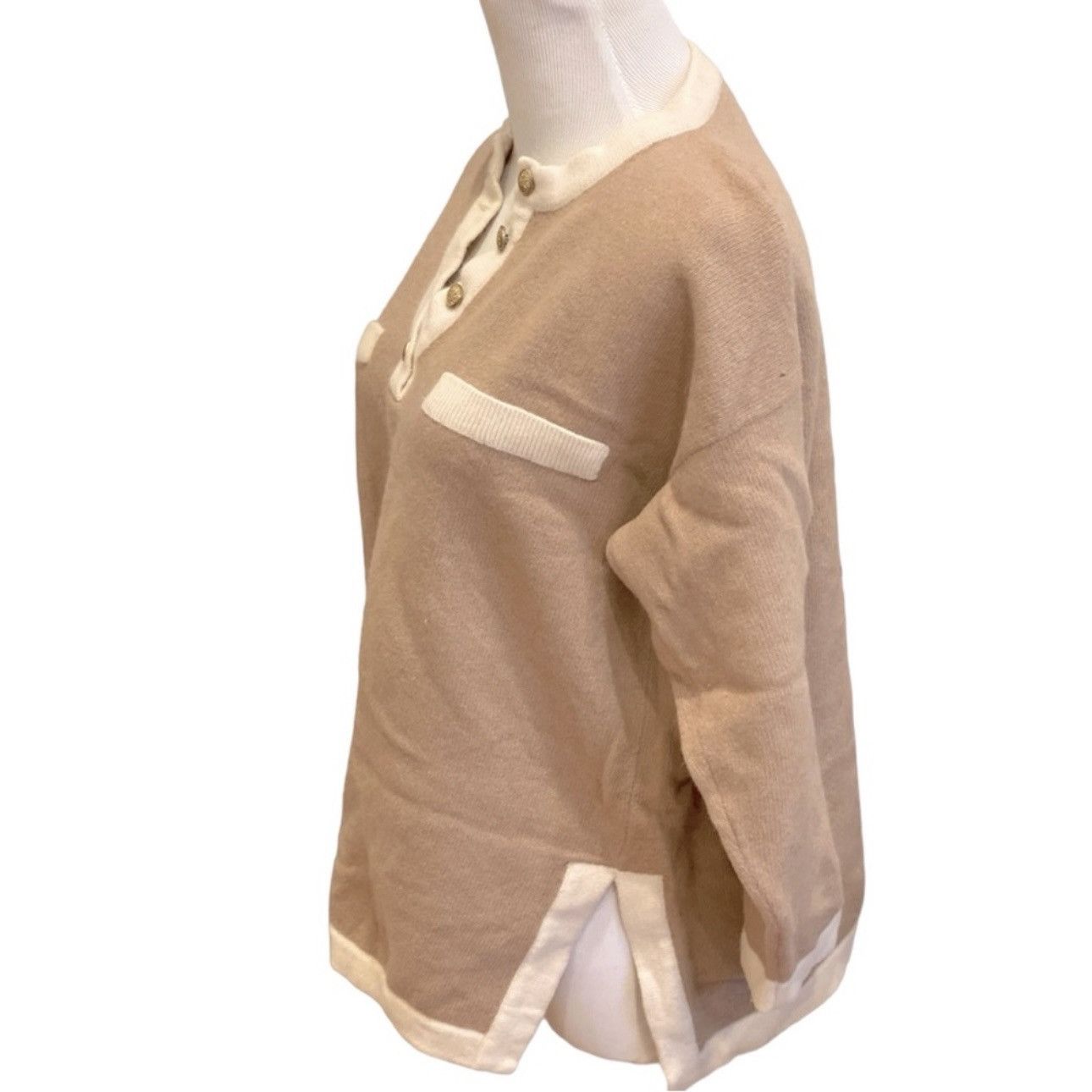 Vintage Vintage Wool Sweater Henley Vneck Tan Cream L Size L / US 10 / IT 46 - 4 Thumbnail