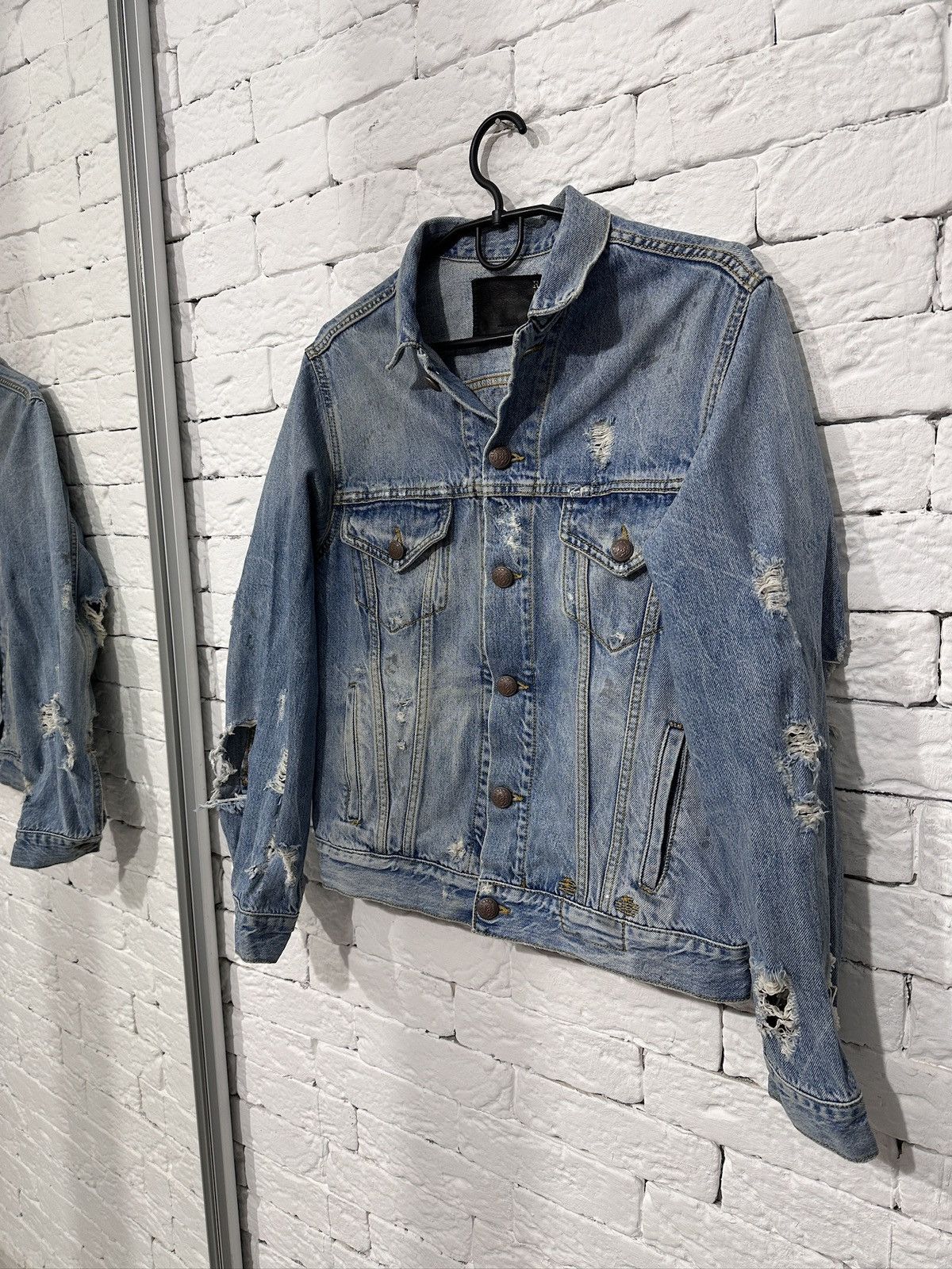 R13 R13 Sky Trucker Distressed Denim Holly Wash Women’s XS Size XS / US 0-2 / IT 36-38 - 2 Thumbnail
