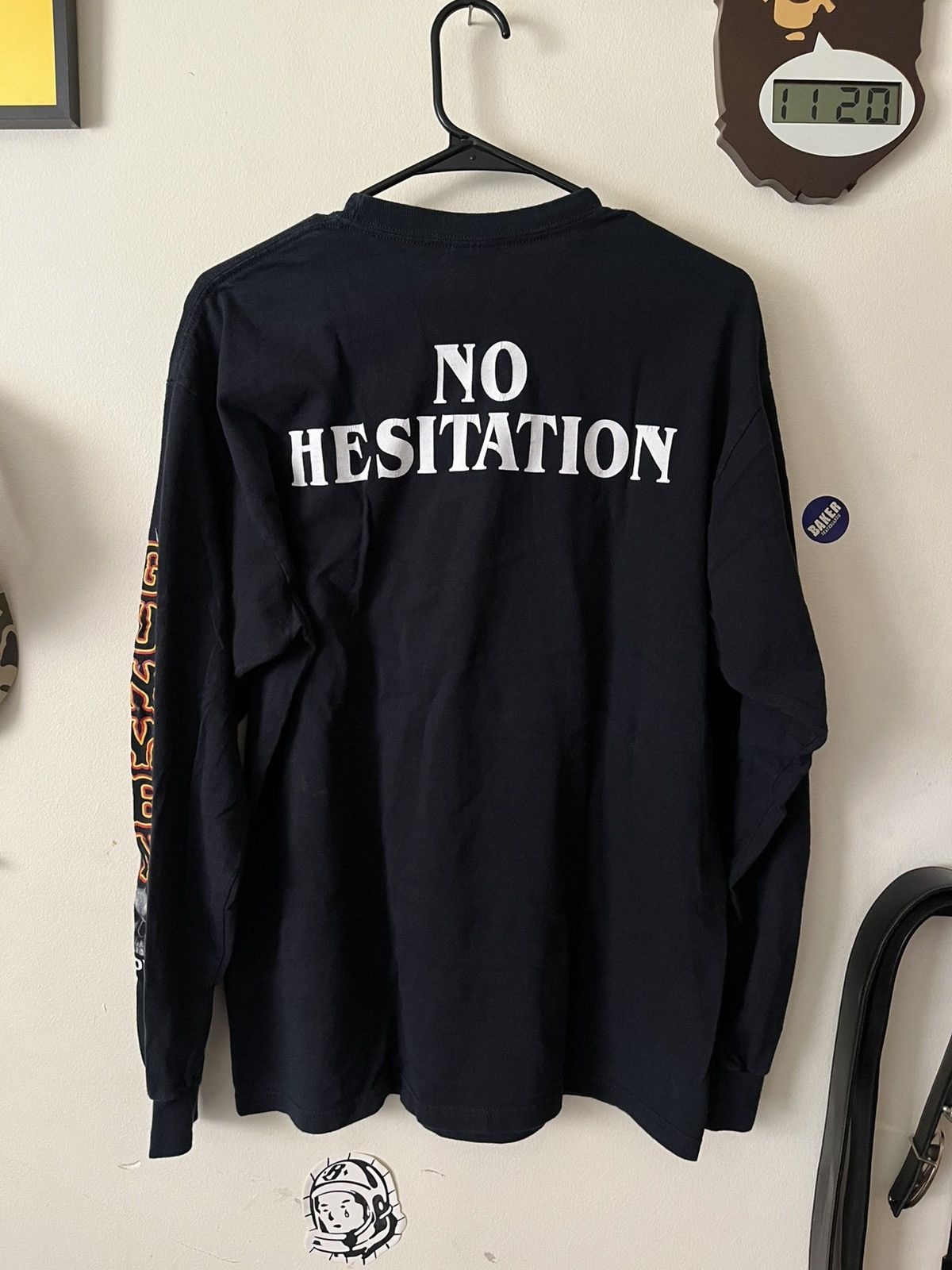 Vintage Vintage Y2K Gunmen Motorcycle Pistol Long Sleeve Tee Flames Size US L / EU 52-54 / 3 - 4 Thumbnail
