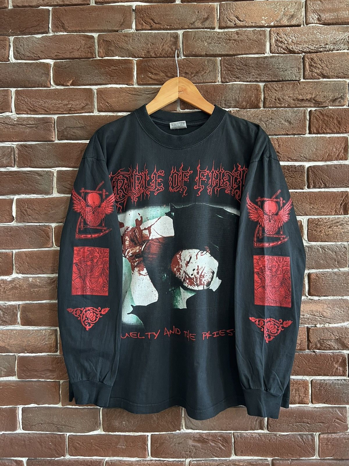 image of Band Tees x Grail Vintage 90's Cradle Of Filth Cruelty Priest Metal Band Tshirt in Black (Size XL)