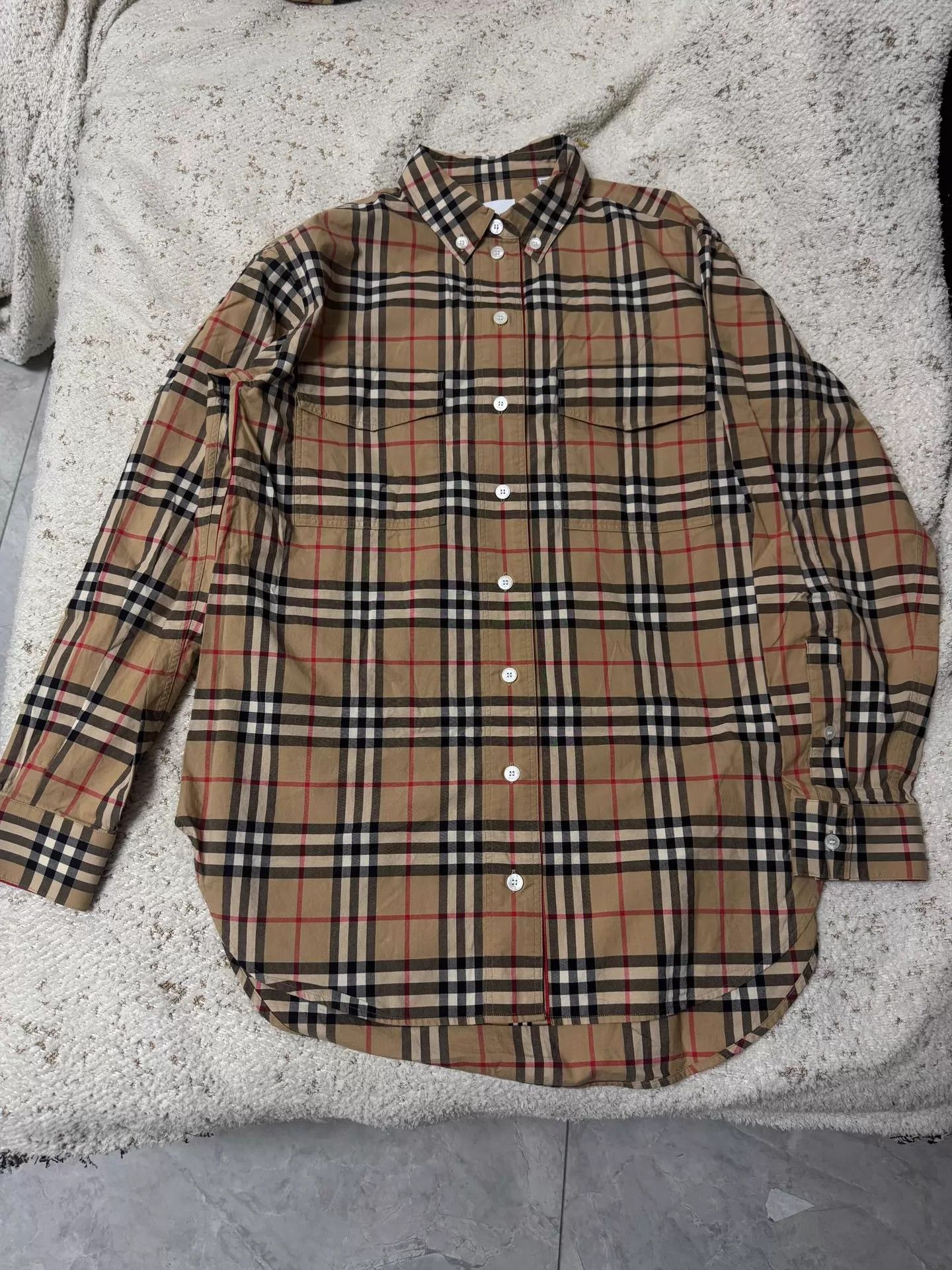Burberry Burberry Women's Double Pocket Check Shirt UK6 Size S / US 4 / IT 40 - 1 Thumbnail