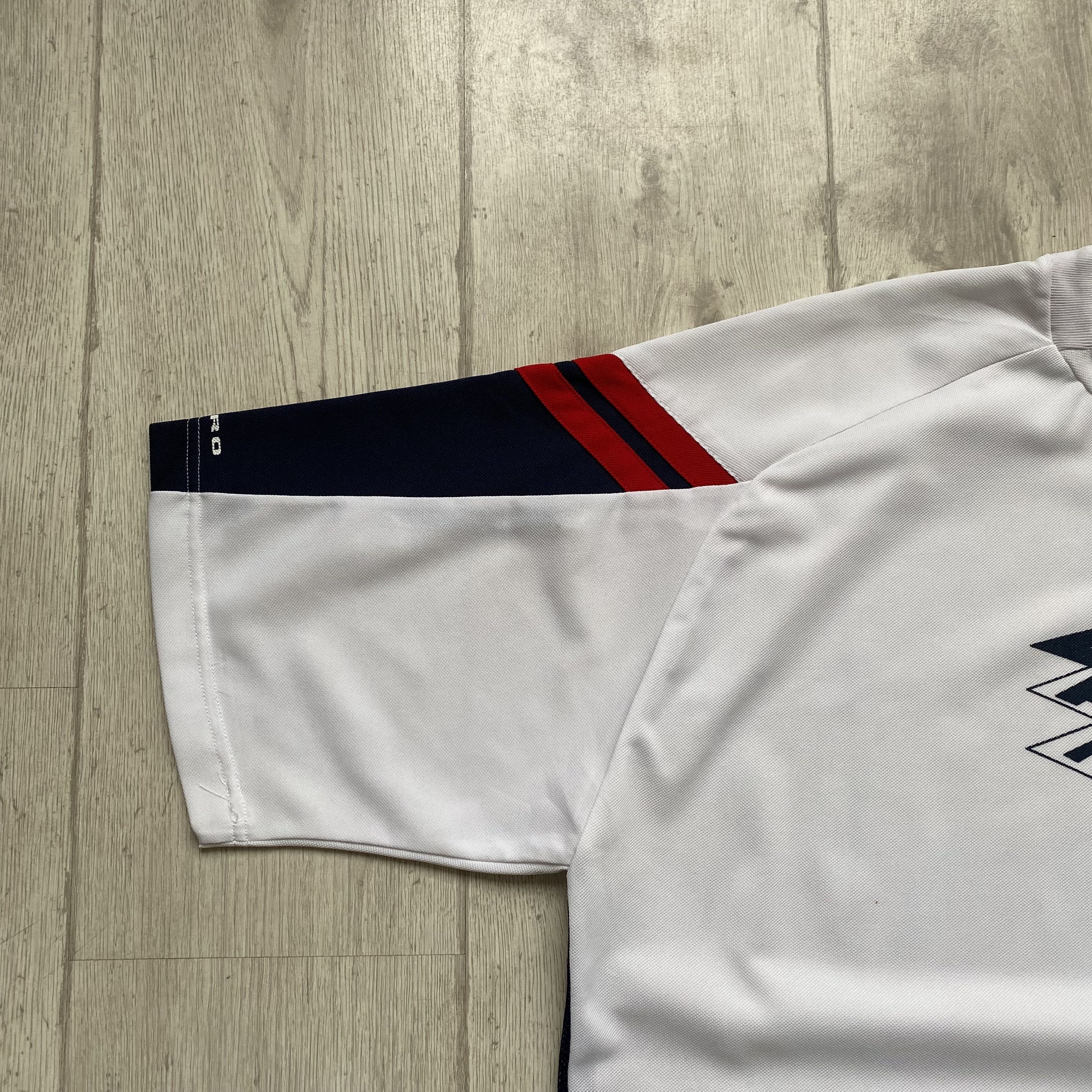 Umbro Drill Vintage 90s Umbro jersey tee Center logo Blockore Size US XXL / EU 58 / 5 - 5 Thumbnail