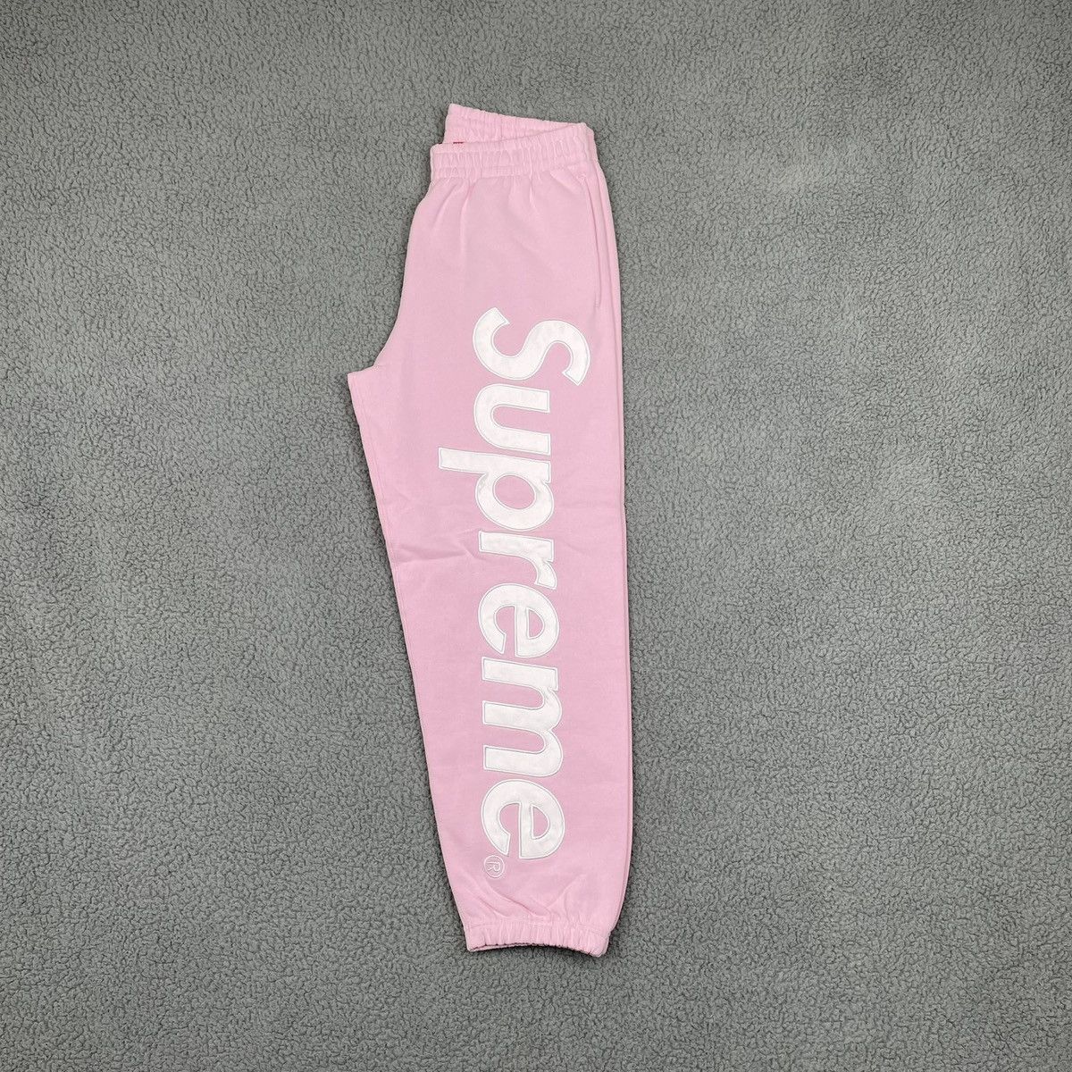 Supreme Supreme Satin Appliqué Sweatpants Light Pink Sz Small Size US S / EU 44-46 / 1 - 1 Thumbnail