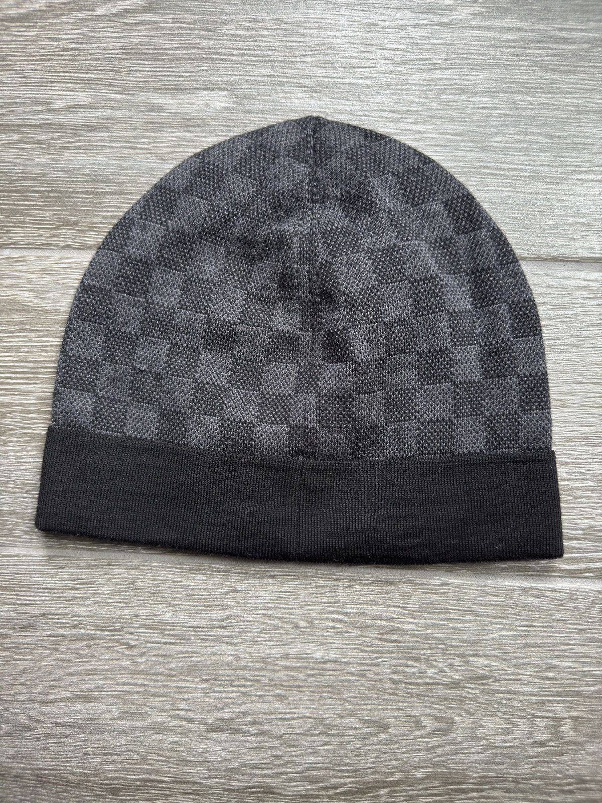 Louis Vuitton Authentic Louis Vuitton Beanie Hat Cap Damier Petite Black Size ONE SIZE - 7 Thumbnail