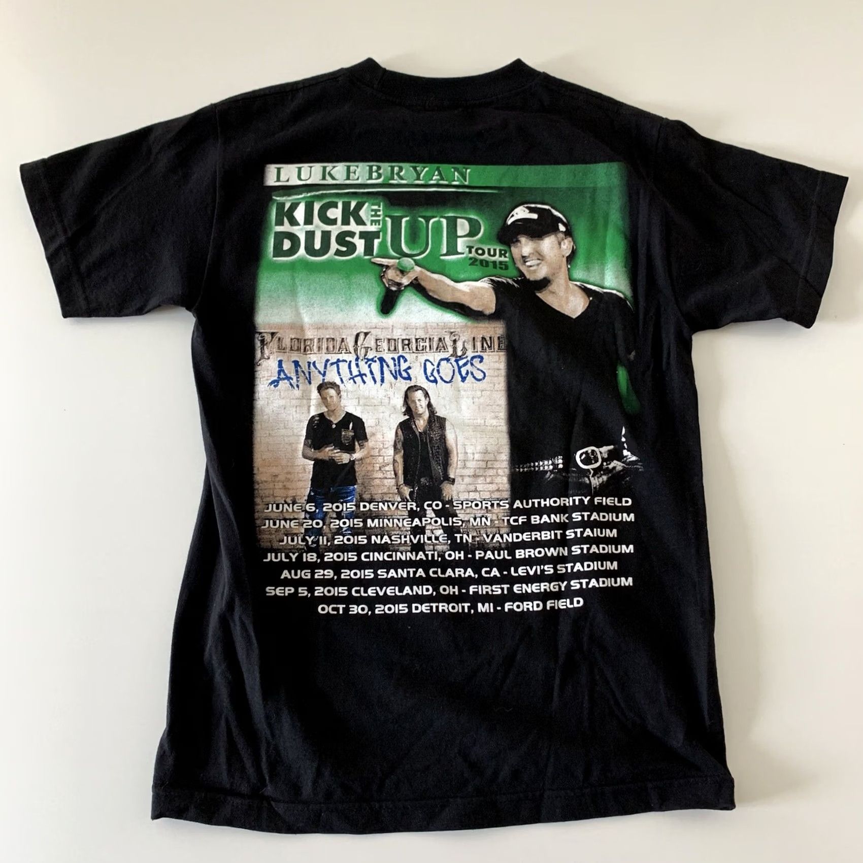 Vintage Luke Bryan Kick The Dust Up Tour 2015 Concert T Shirt Men’s Small Black Size US S / EU 44-46 / 1 - 5 Thumbnail