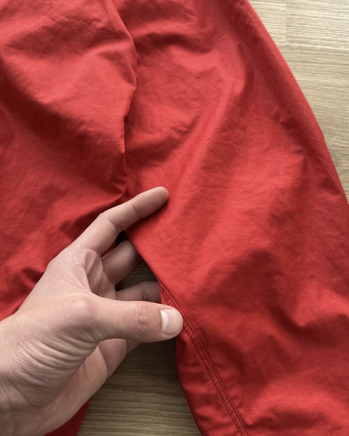 Nike ACG × Vintage Vintage Nike ACG 90 light nylon red jacket Size US M / EU 48-50 / 2 - 4 Thumbnail