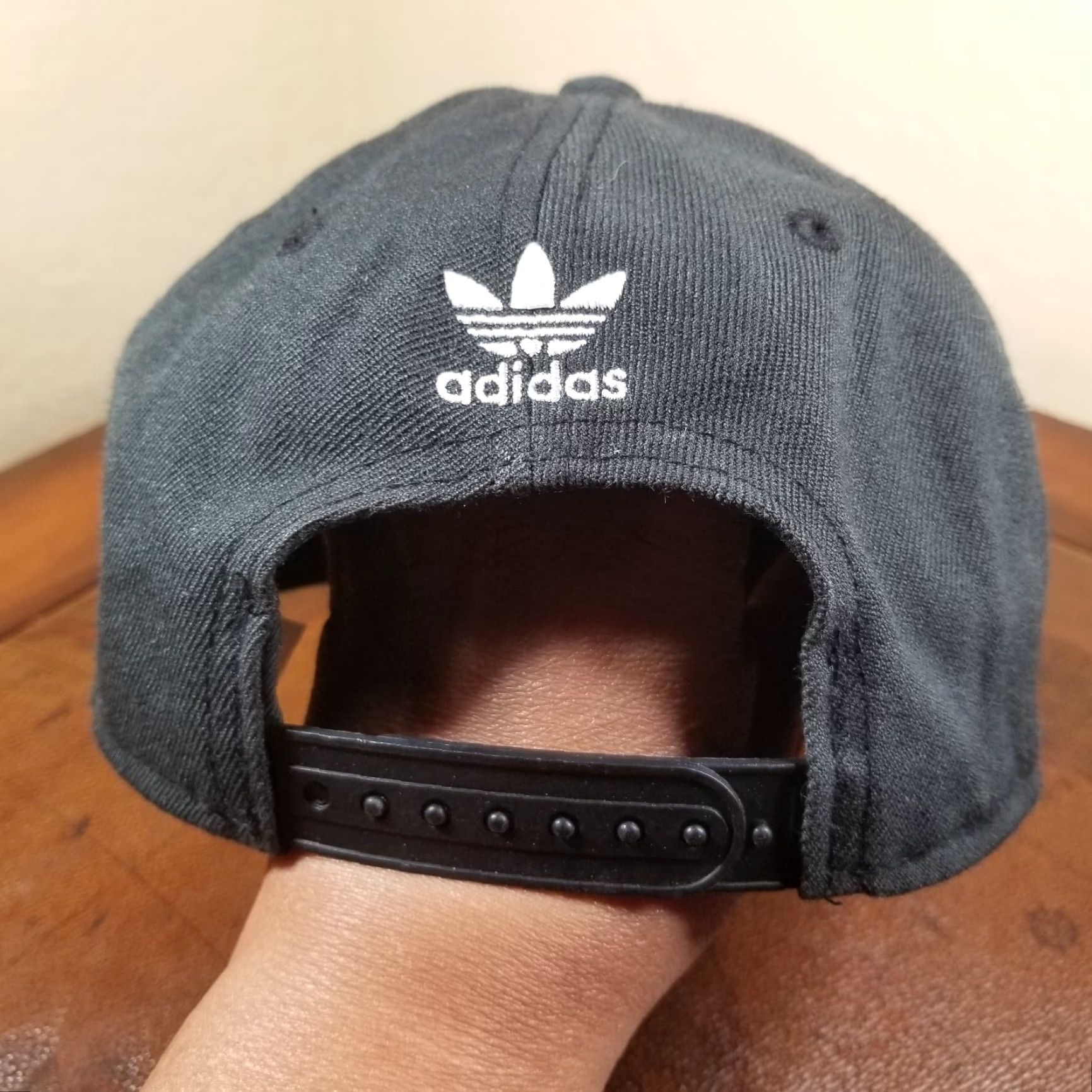 Vintage Adidas Originals Trefoil Chain Flatbrim Snapback Cap Black Hat Size ONE SIZE - 2 Thumbnail
